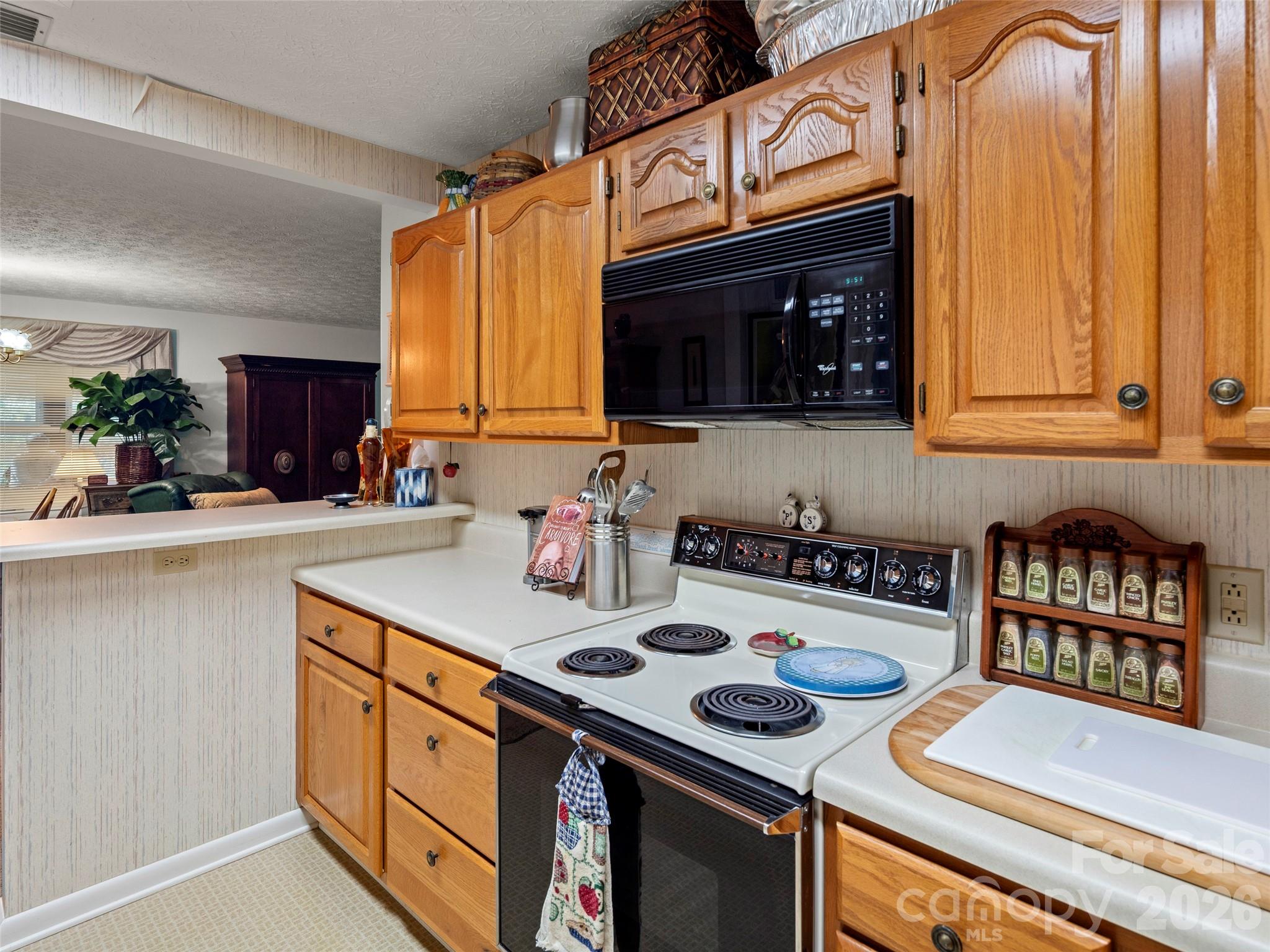 812 Crab Creek Road — Hendersonville
