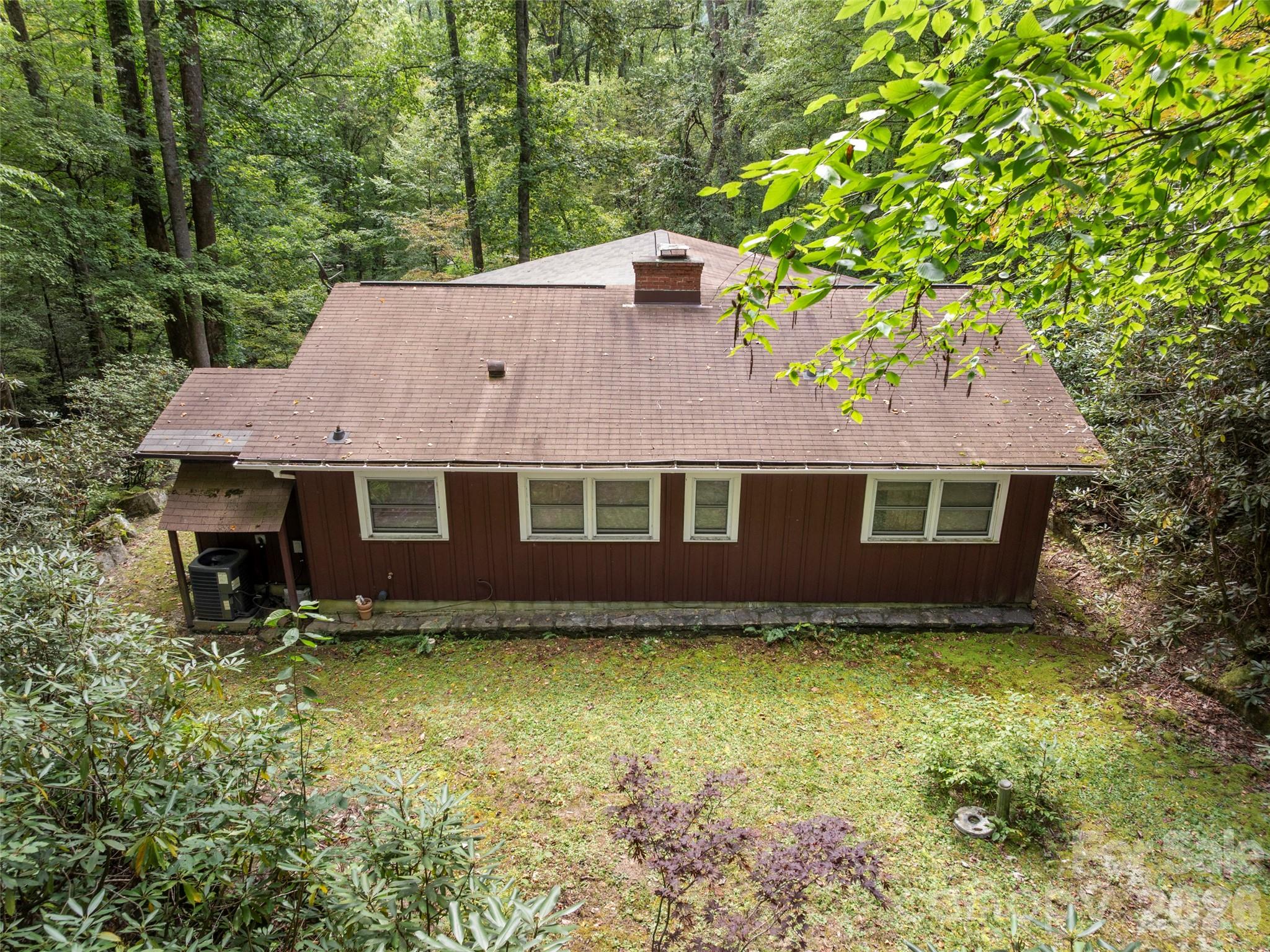 812 Crab Creek Road — Hendersonville