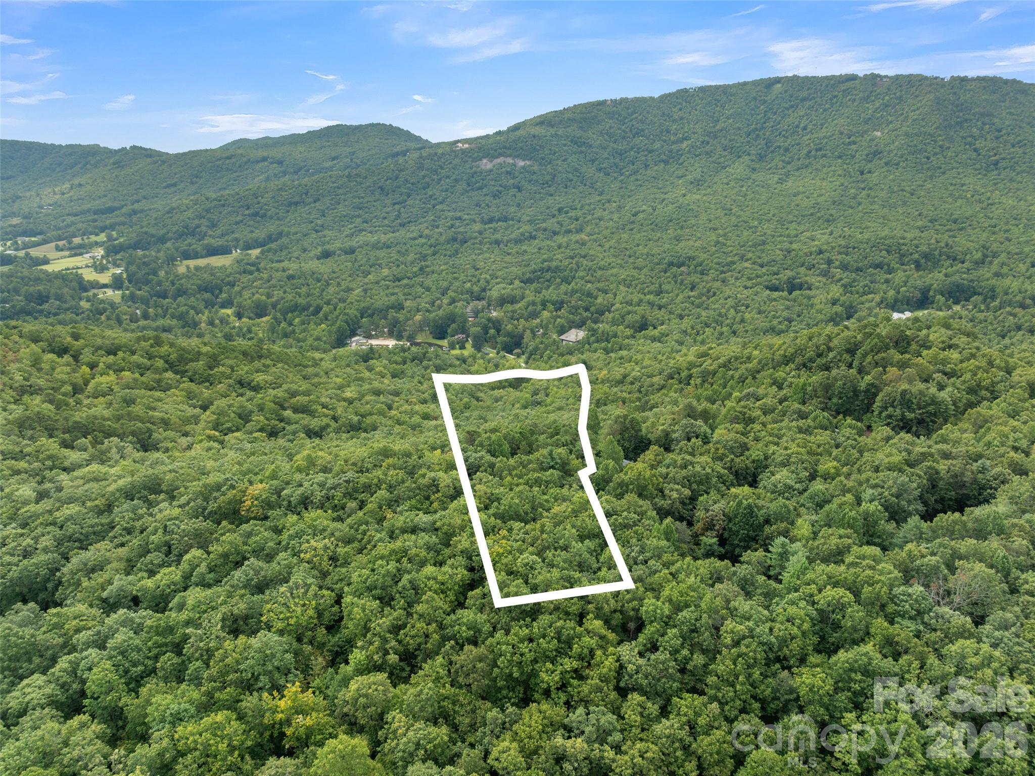 812 Crab Creek Road — Hendersonville