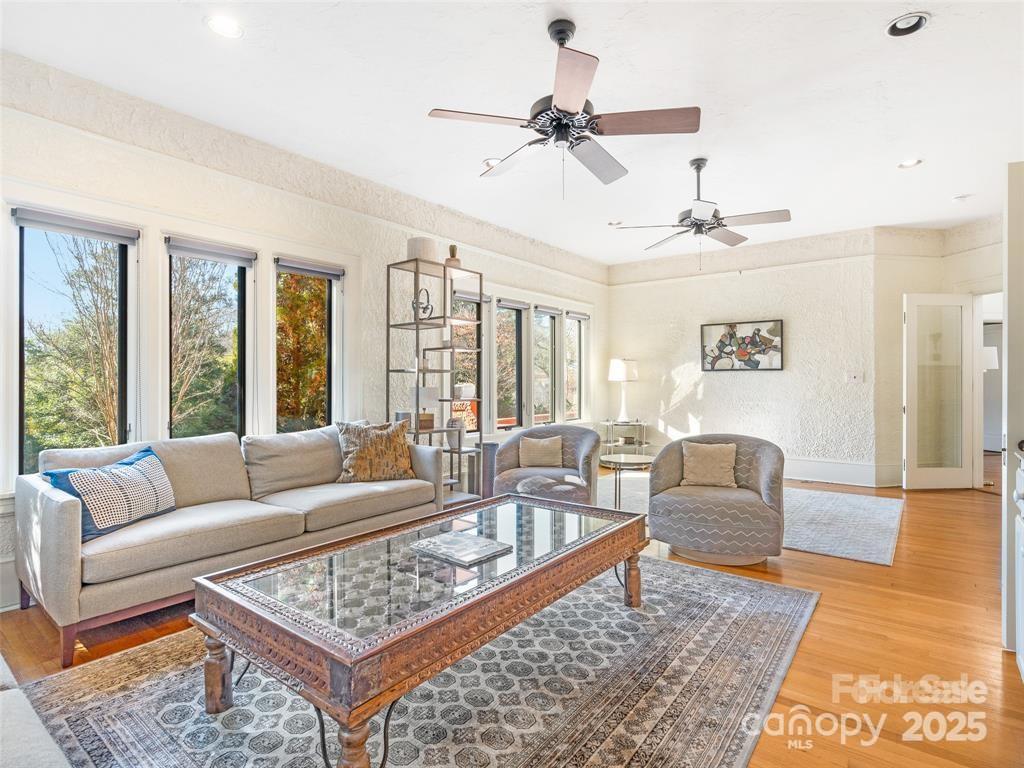 26 Sheridan Road — Asheville