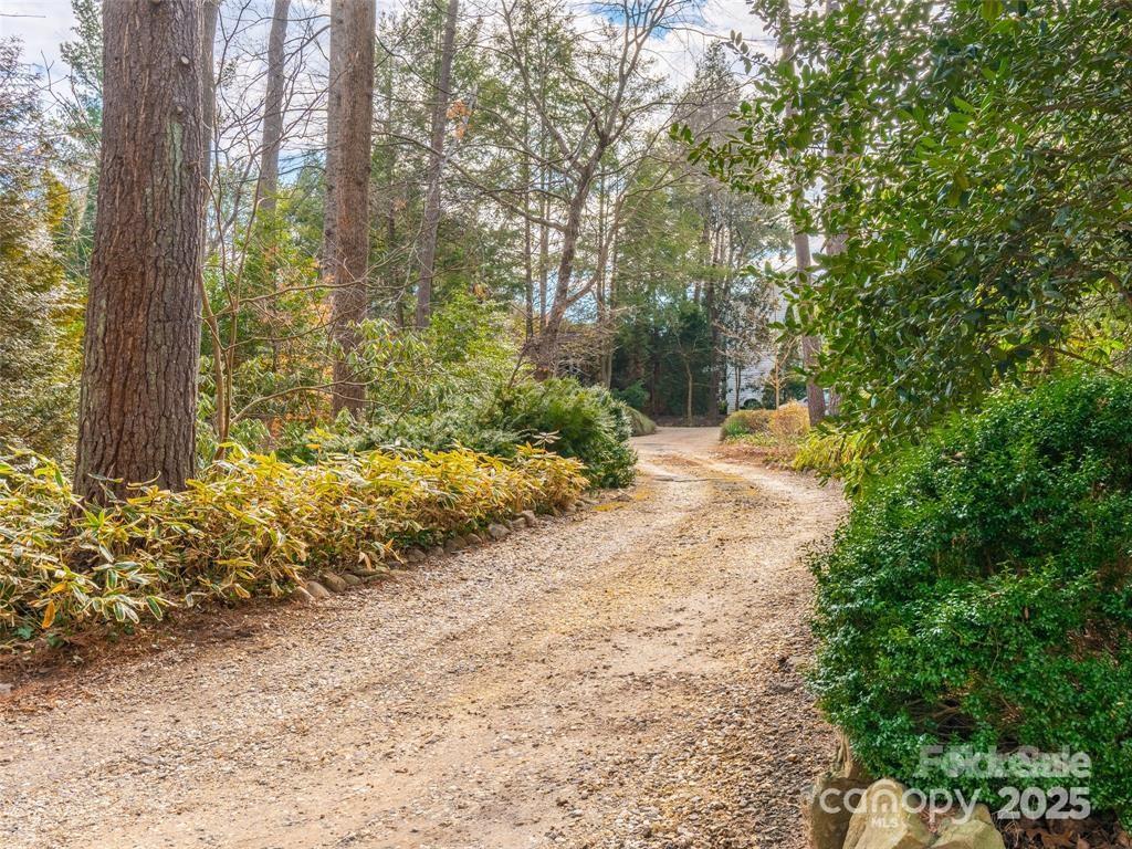 26 Sheridan Road — Asheville