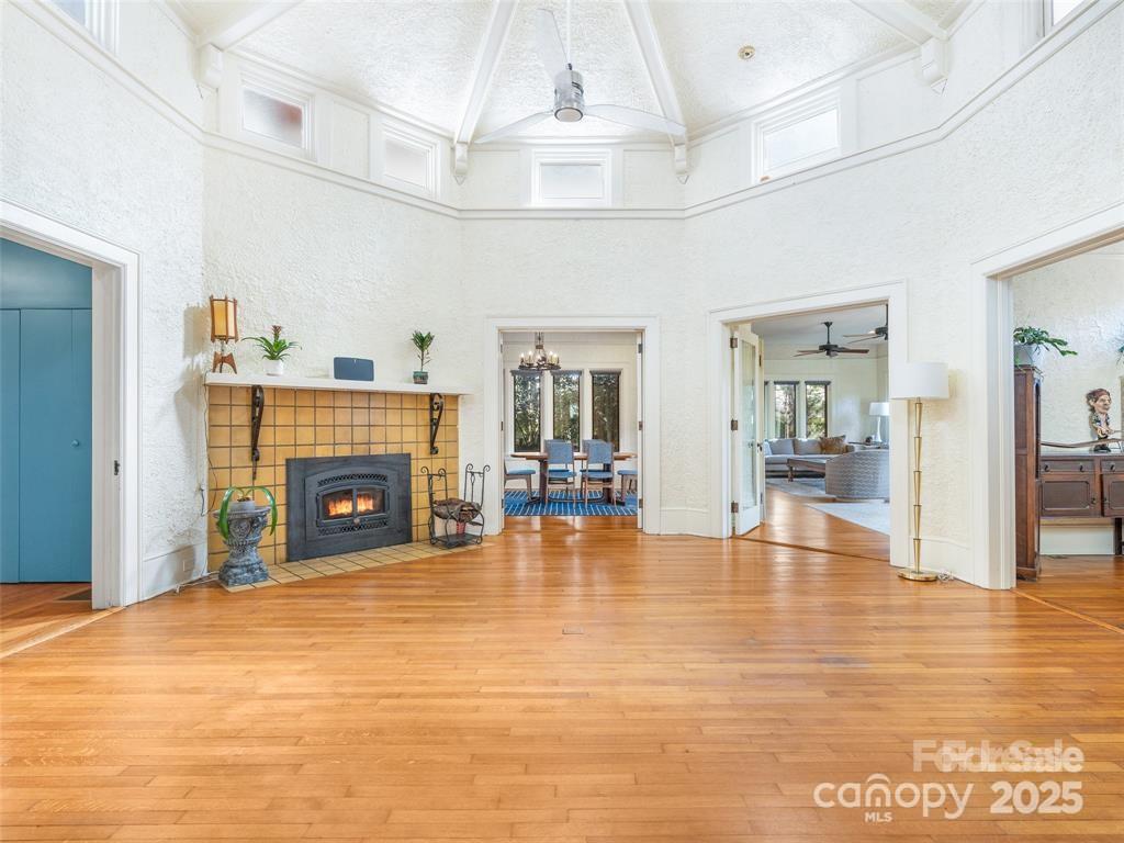 26 Sheridan Road — Asheville
