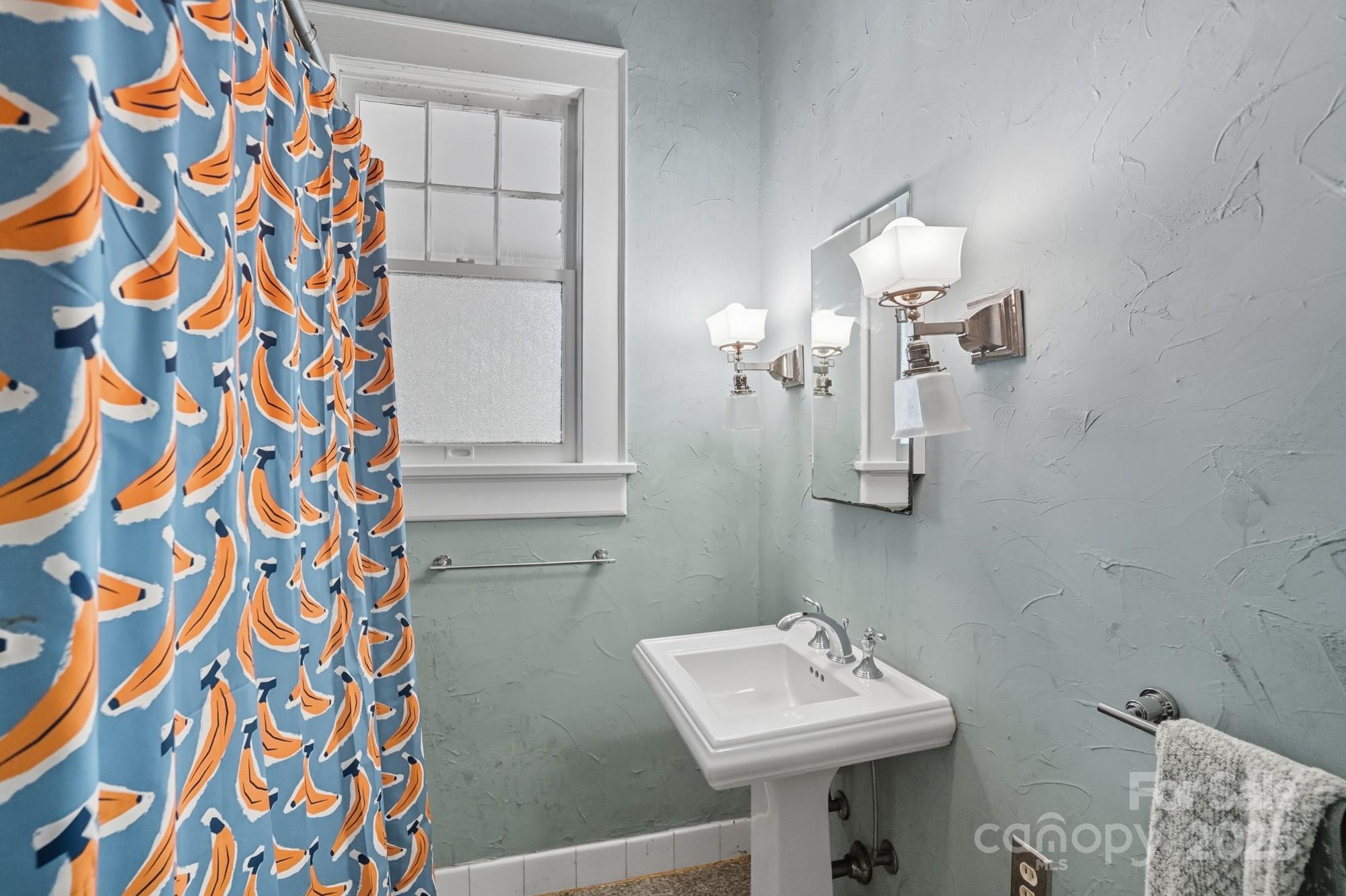 504 S York Street — Gastonia