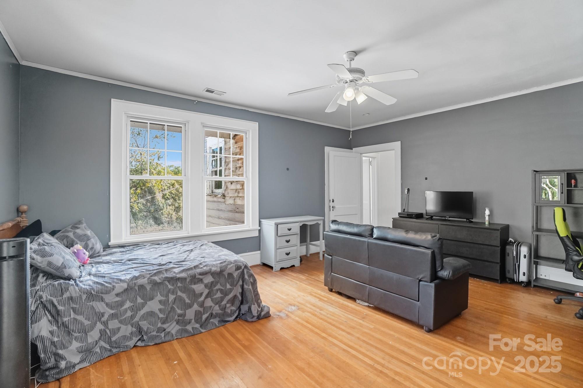 504 S York Street — Gastonia