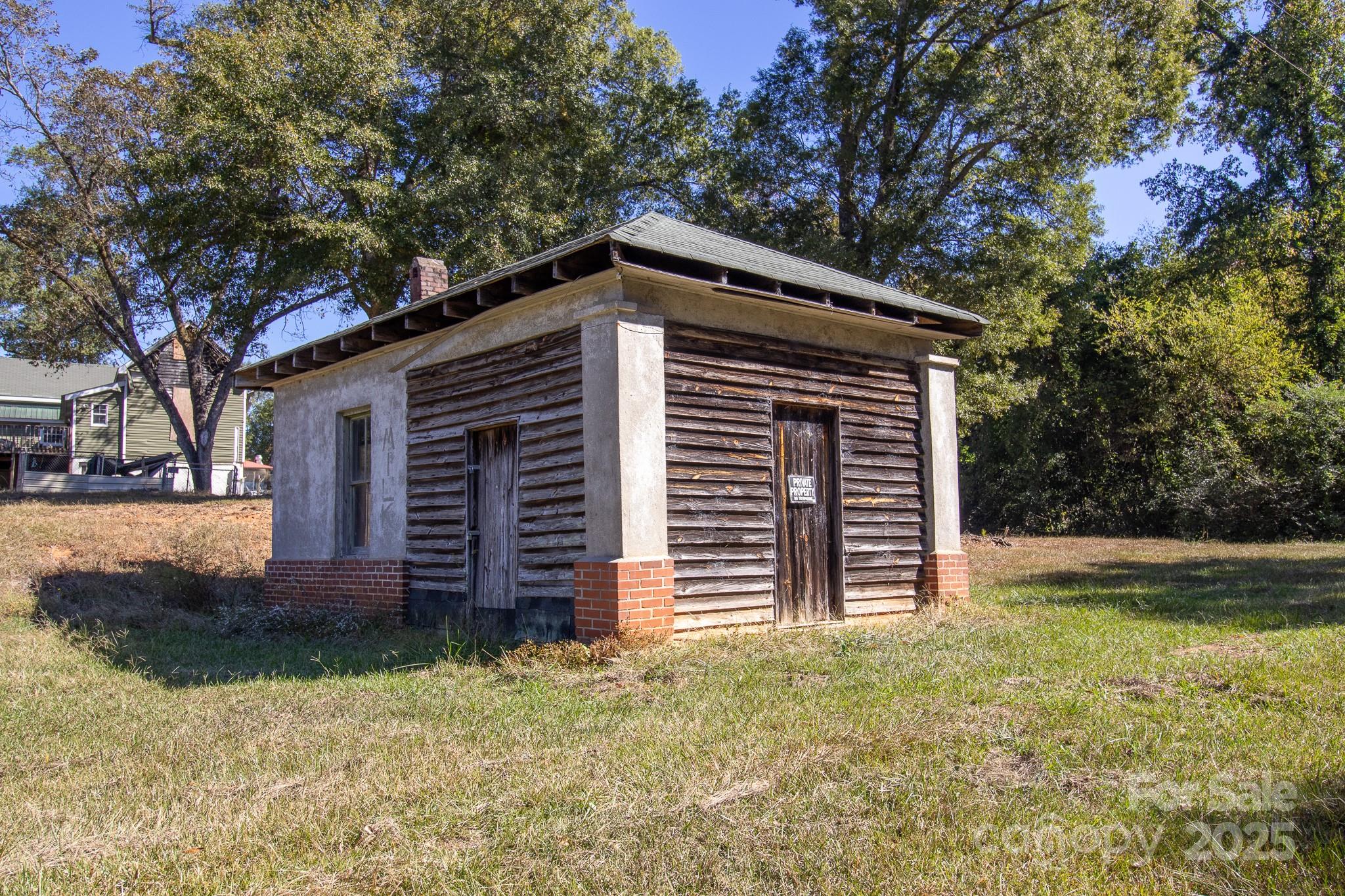 3062 Michelle Drive — Blackstock