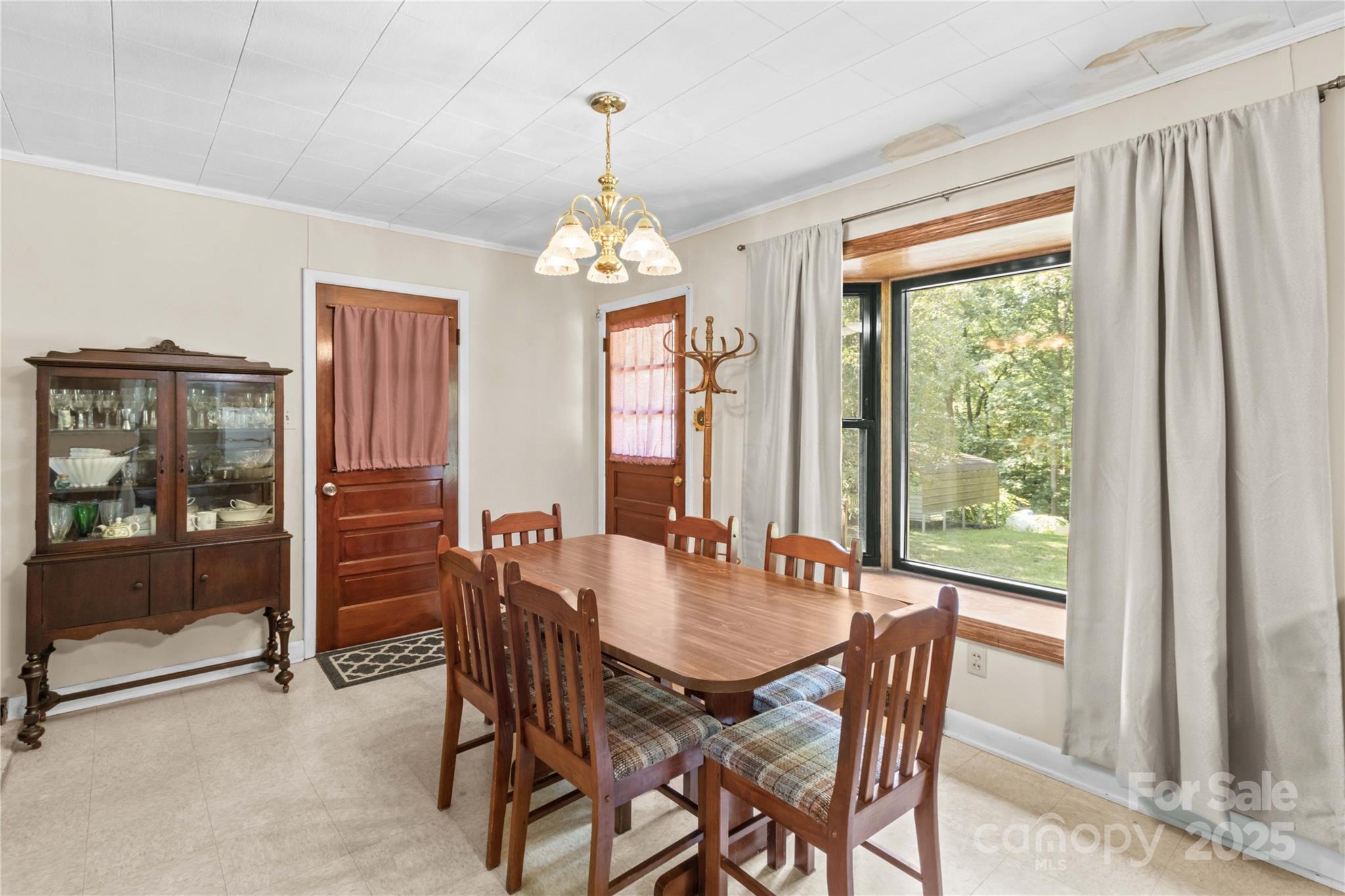 265 Rocky River Road — Mooresville