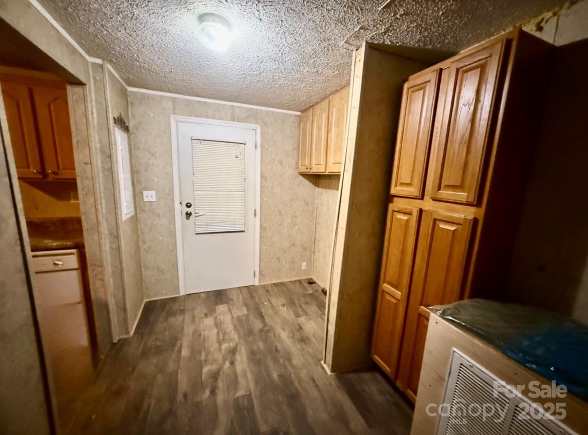 1409 Clayton Drive — Chester