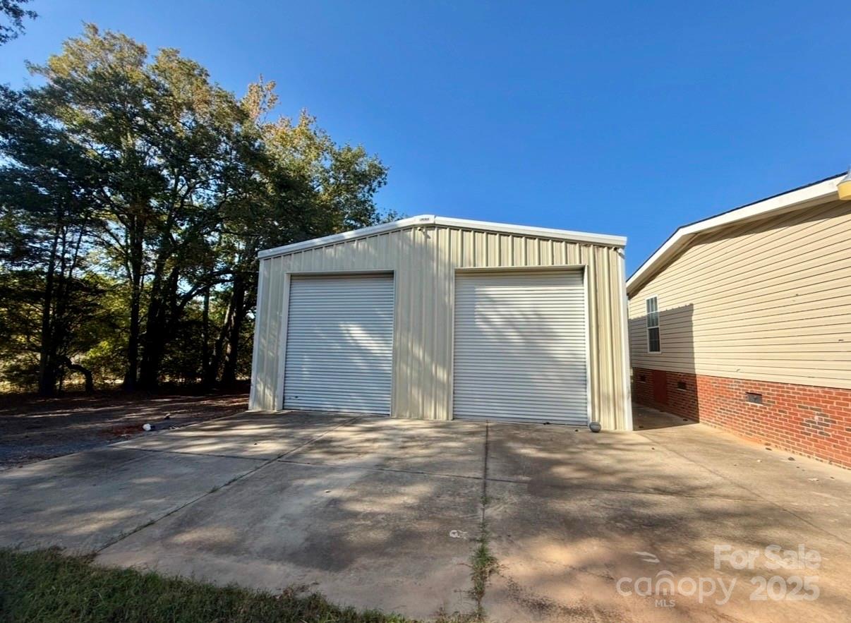 1409 Clayton Drive — Chester