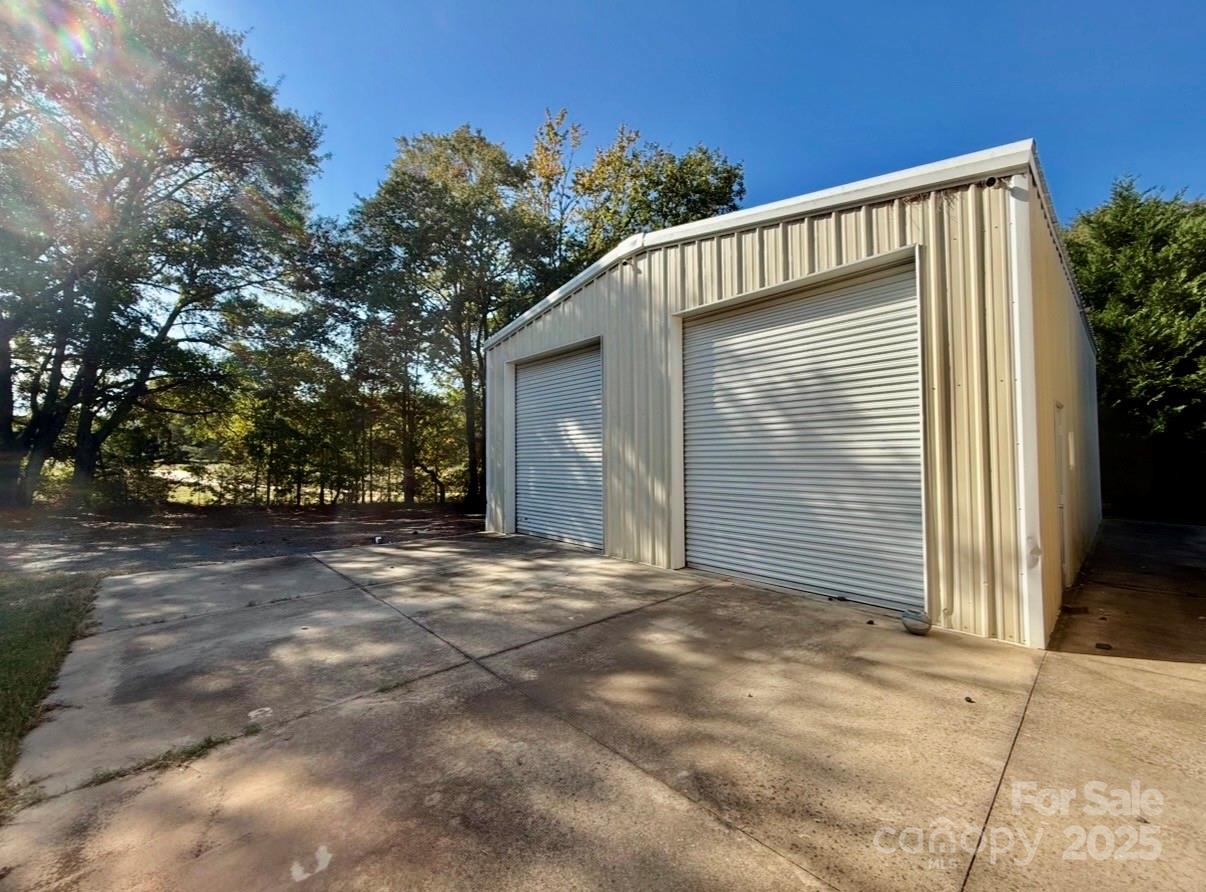 1409 Clayton Drive — Chester