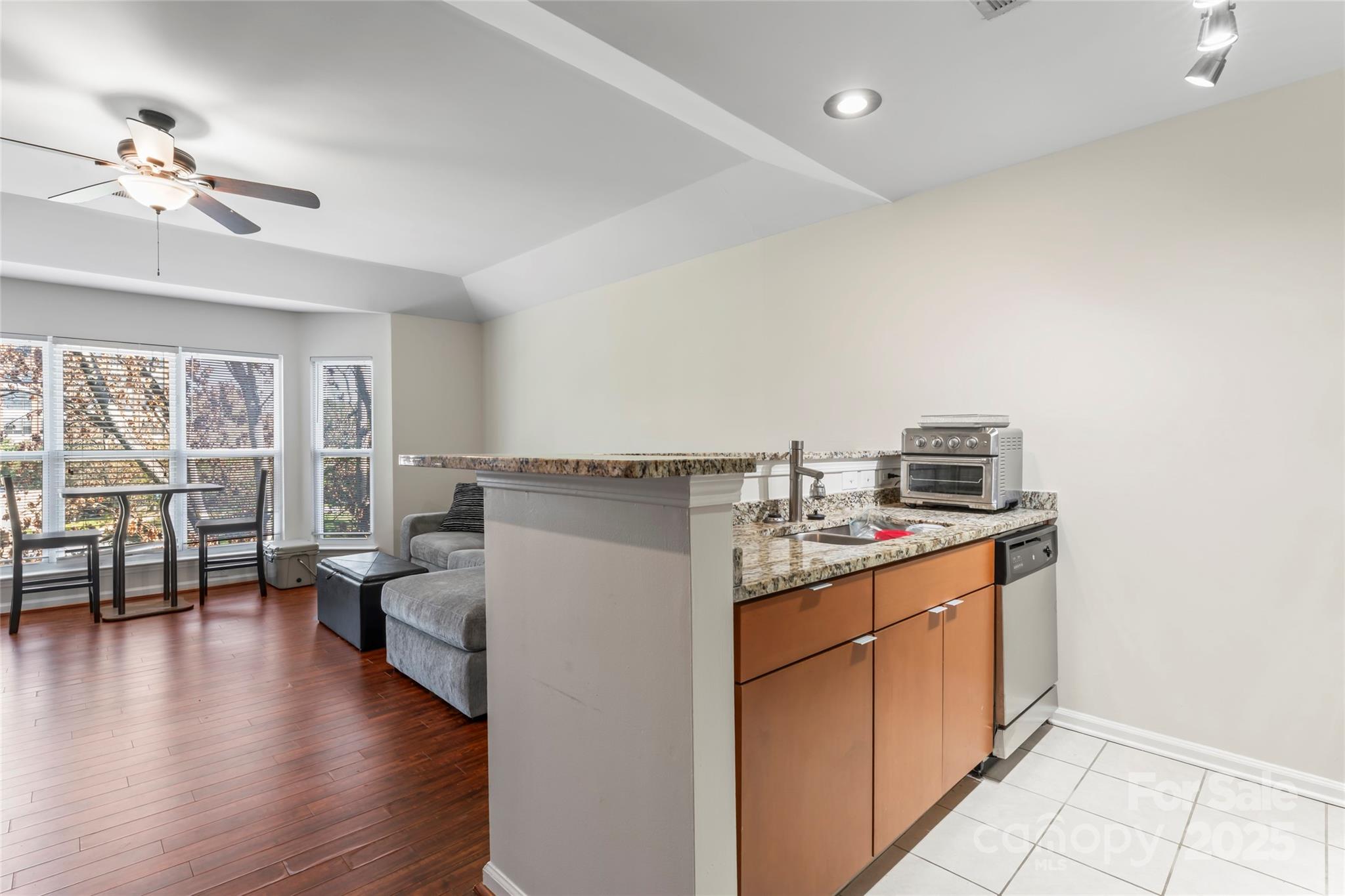 529 N Graham Street #3G — Charlotte