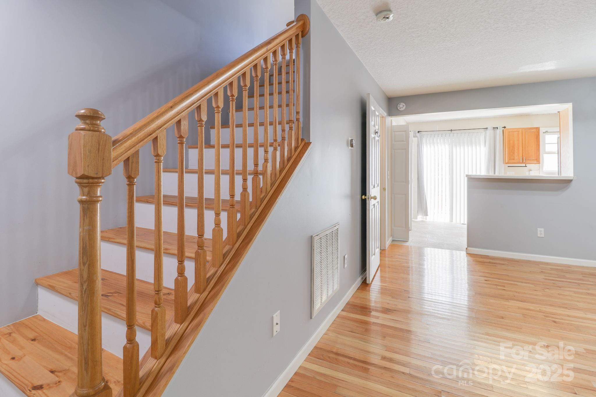 16 Aberdeen Drive — Arden