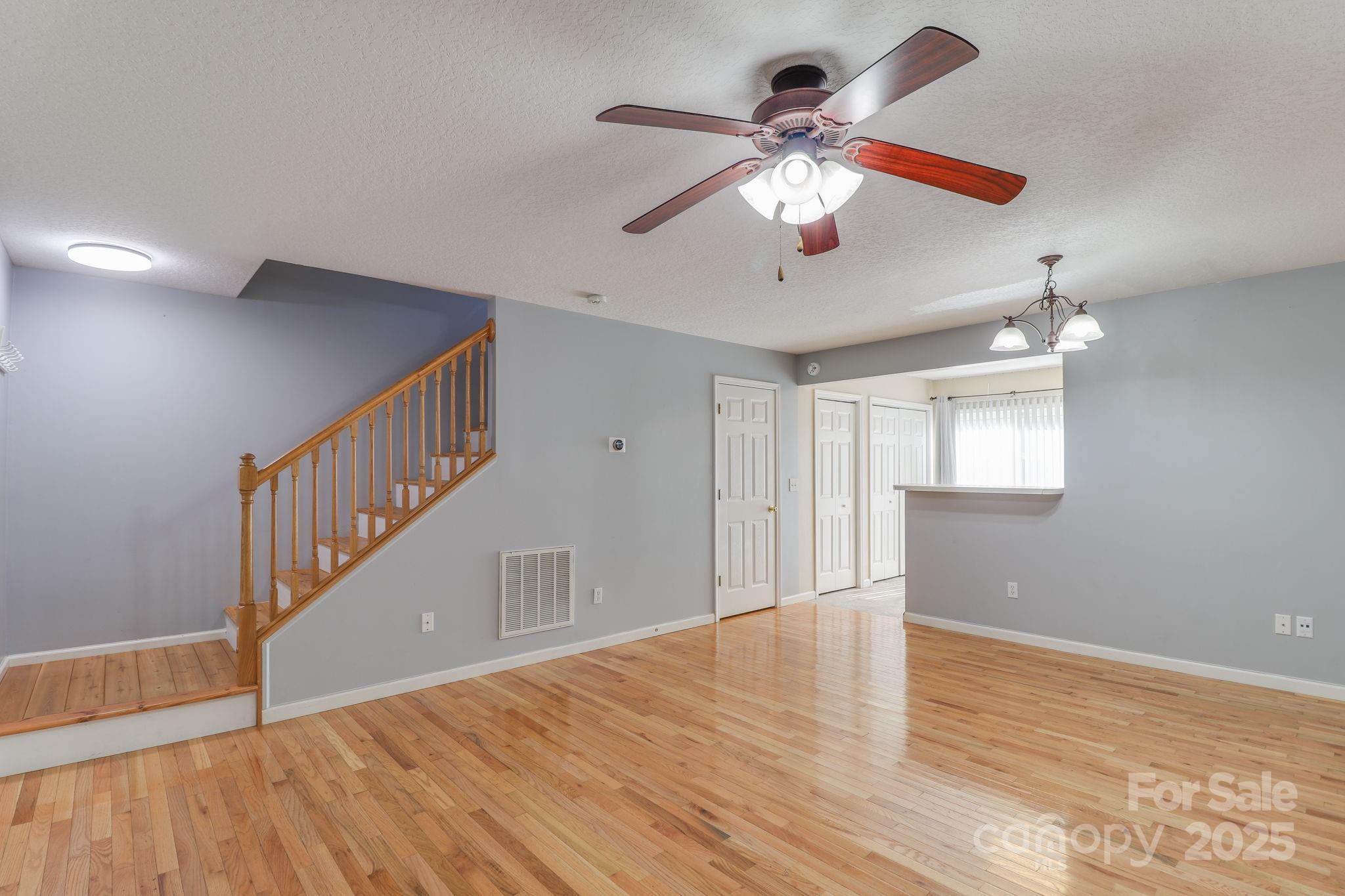 16 Aberdeen Drive — Arden