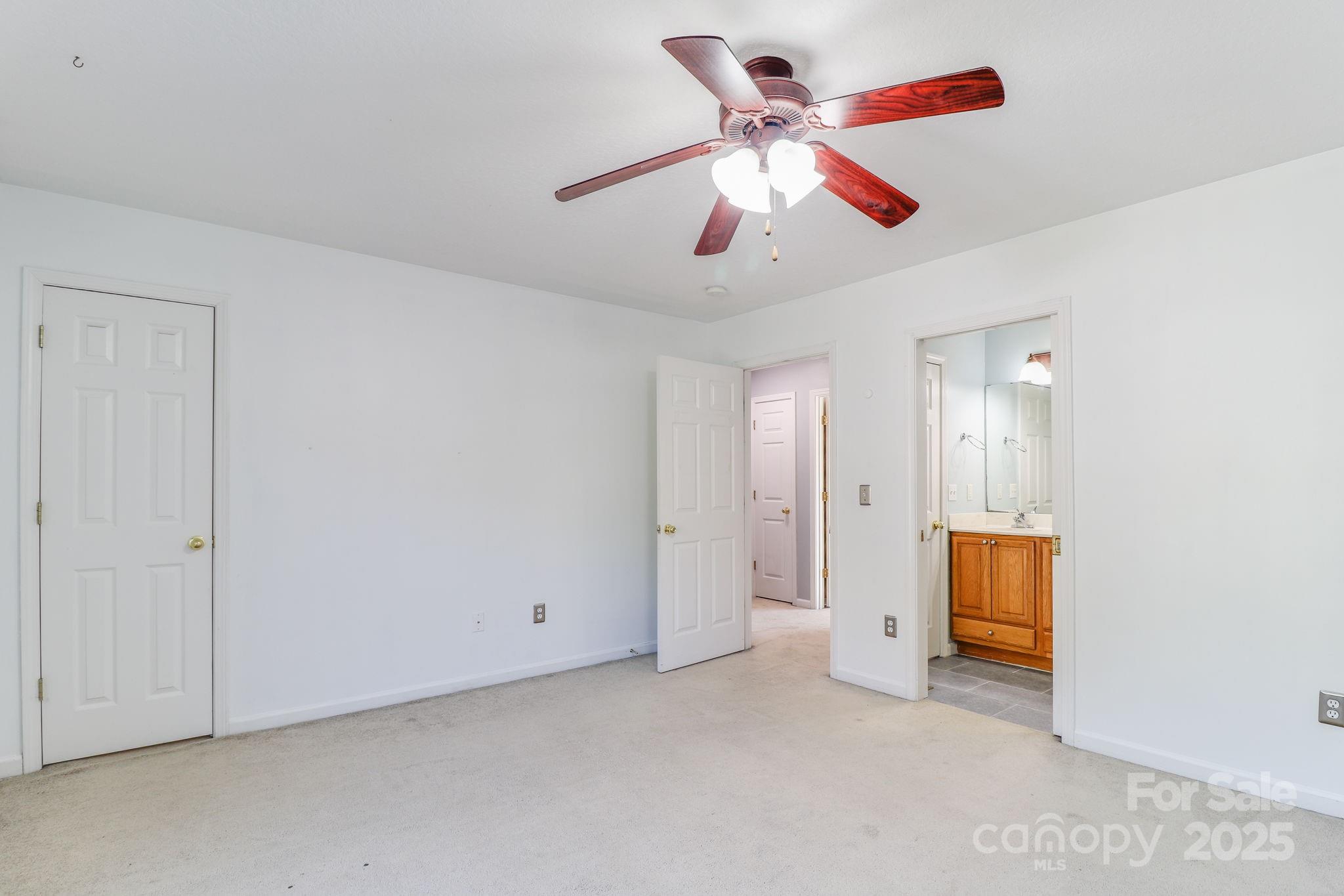 16 Aberdeen Drive — Arden