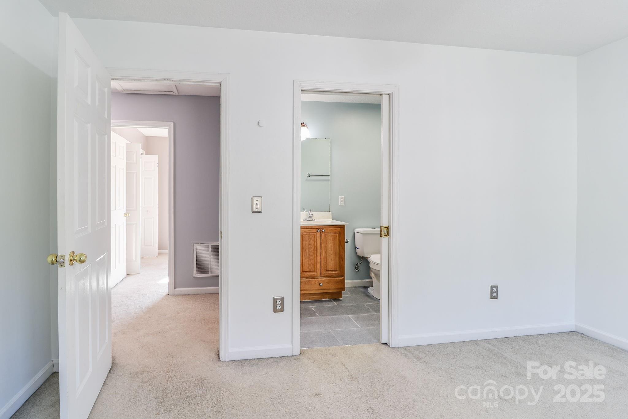 16 Aberdeen Drive — Arden