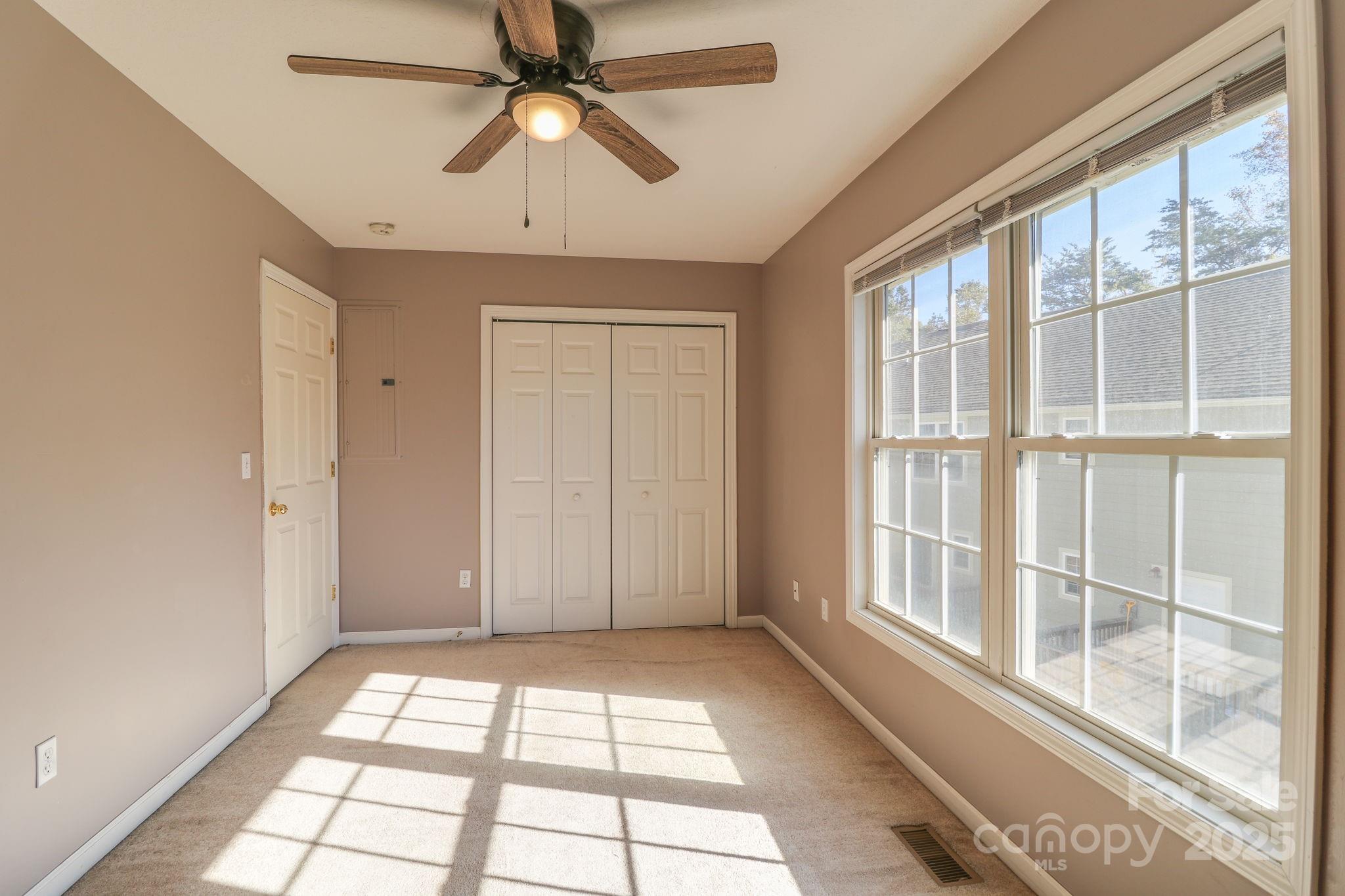 16 Aberdeen Drive — Arden