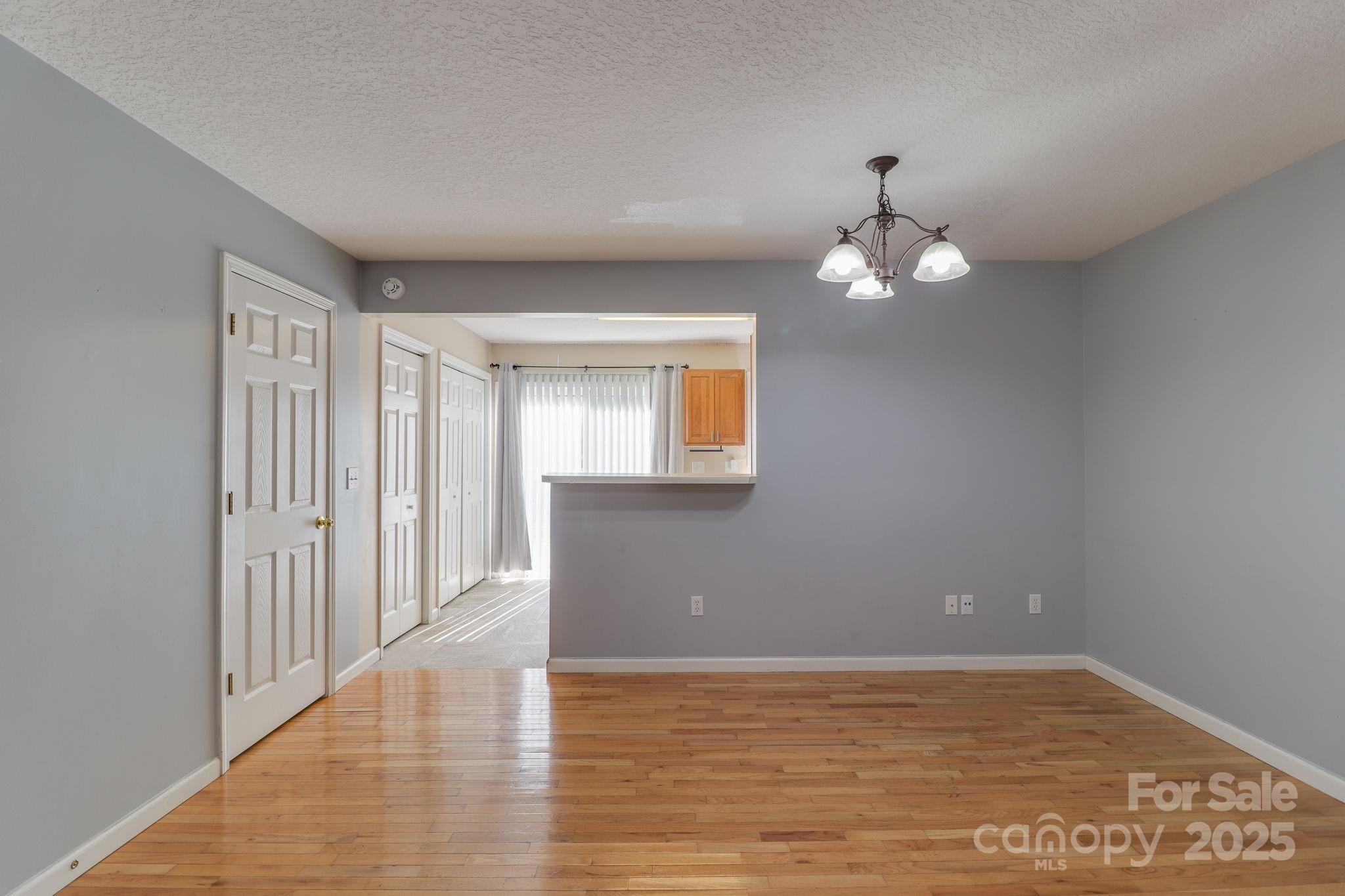 16 Aberdeen Drive — Arden