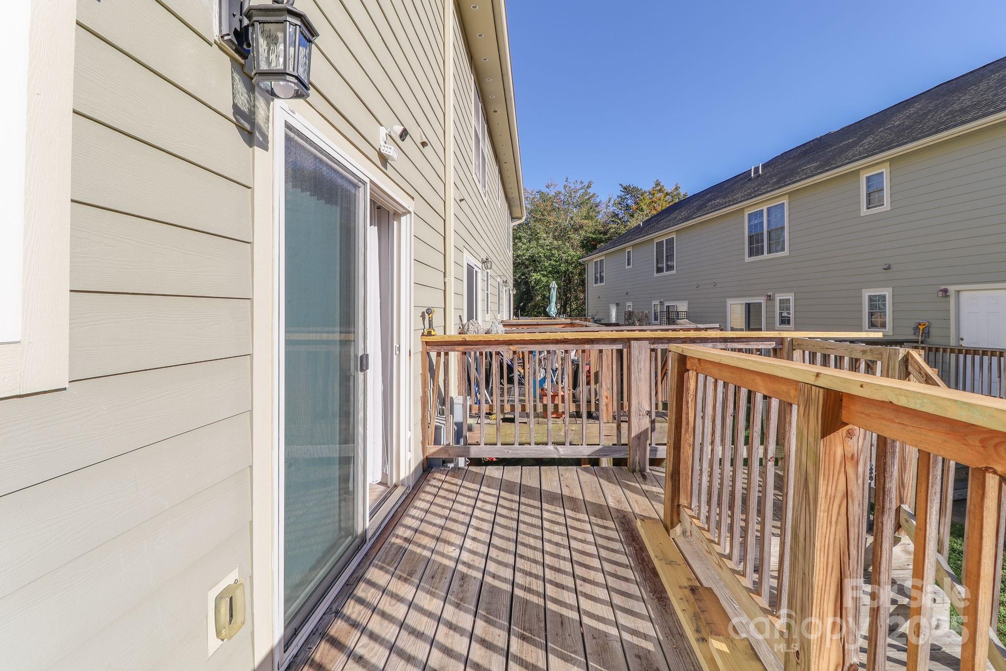 16 Aberdeen Drive — Arden