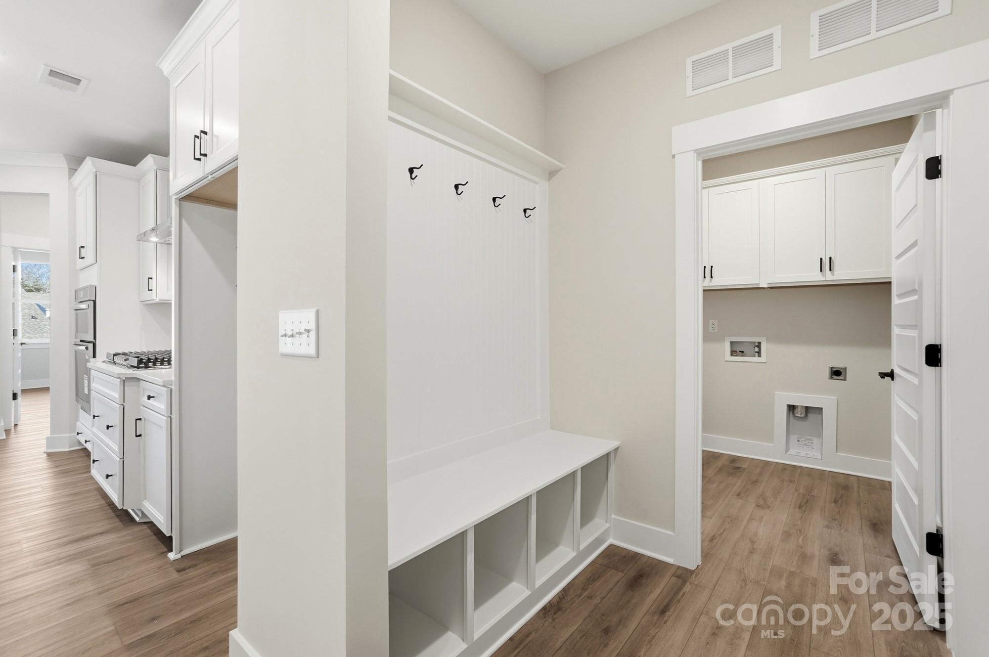 126 S Dunlavin Way — Mooresville