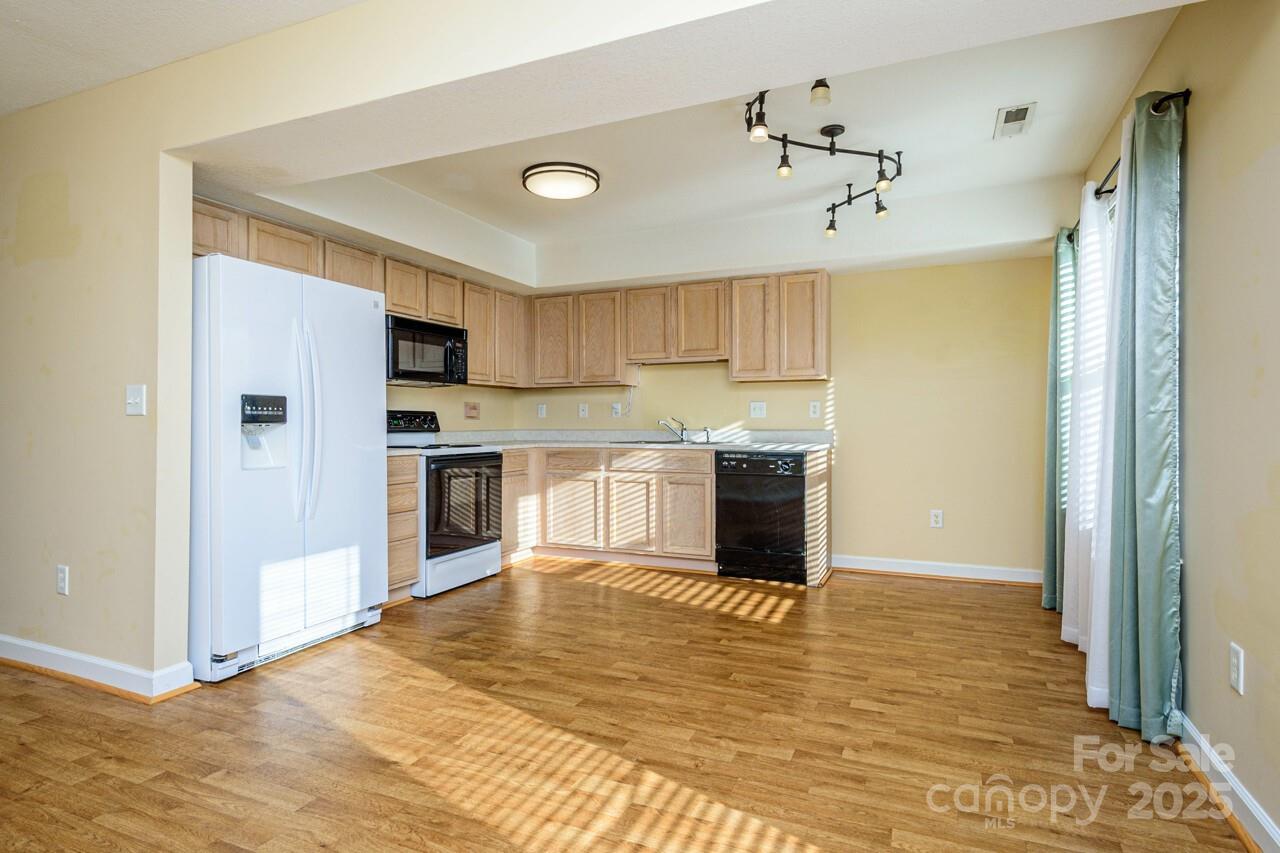 606 Olde Covington Way — Arden