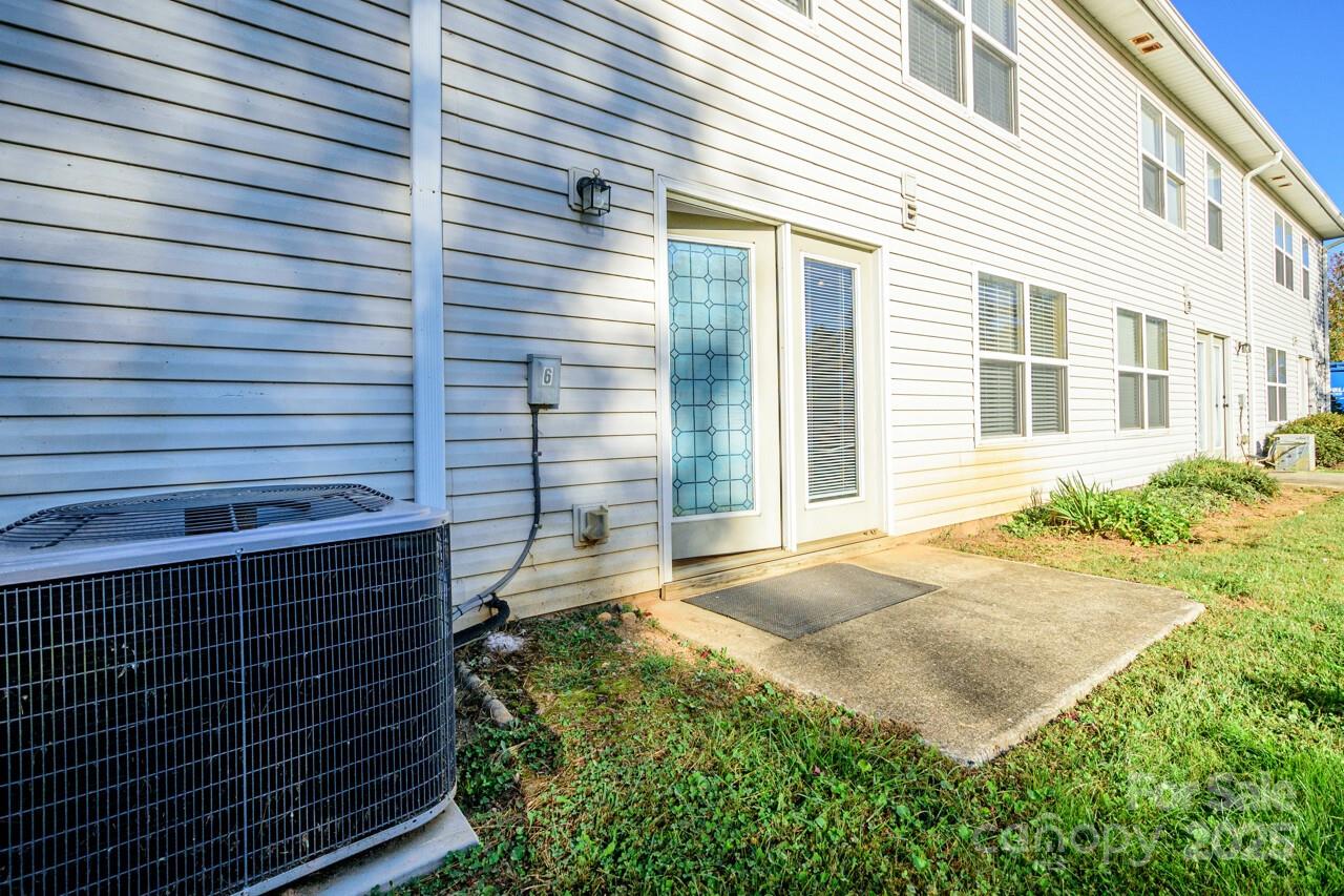 606 Olde Covington Way — Arden