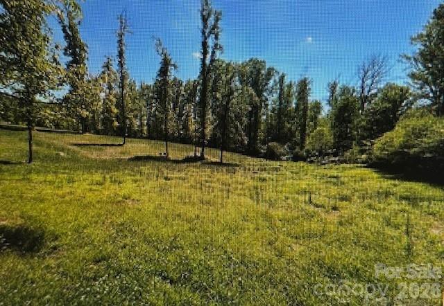 1639 Mallard Bay Drive — York