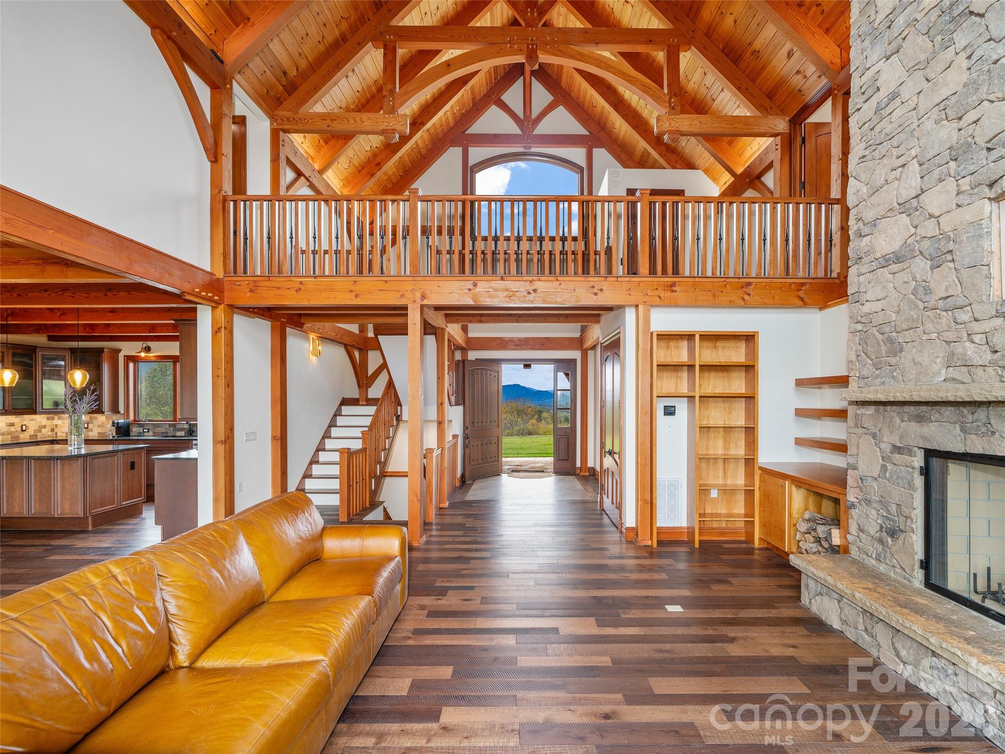 946 Ridge Road — Green Mountain