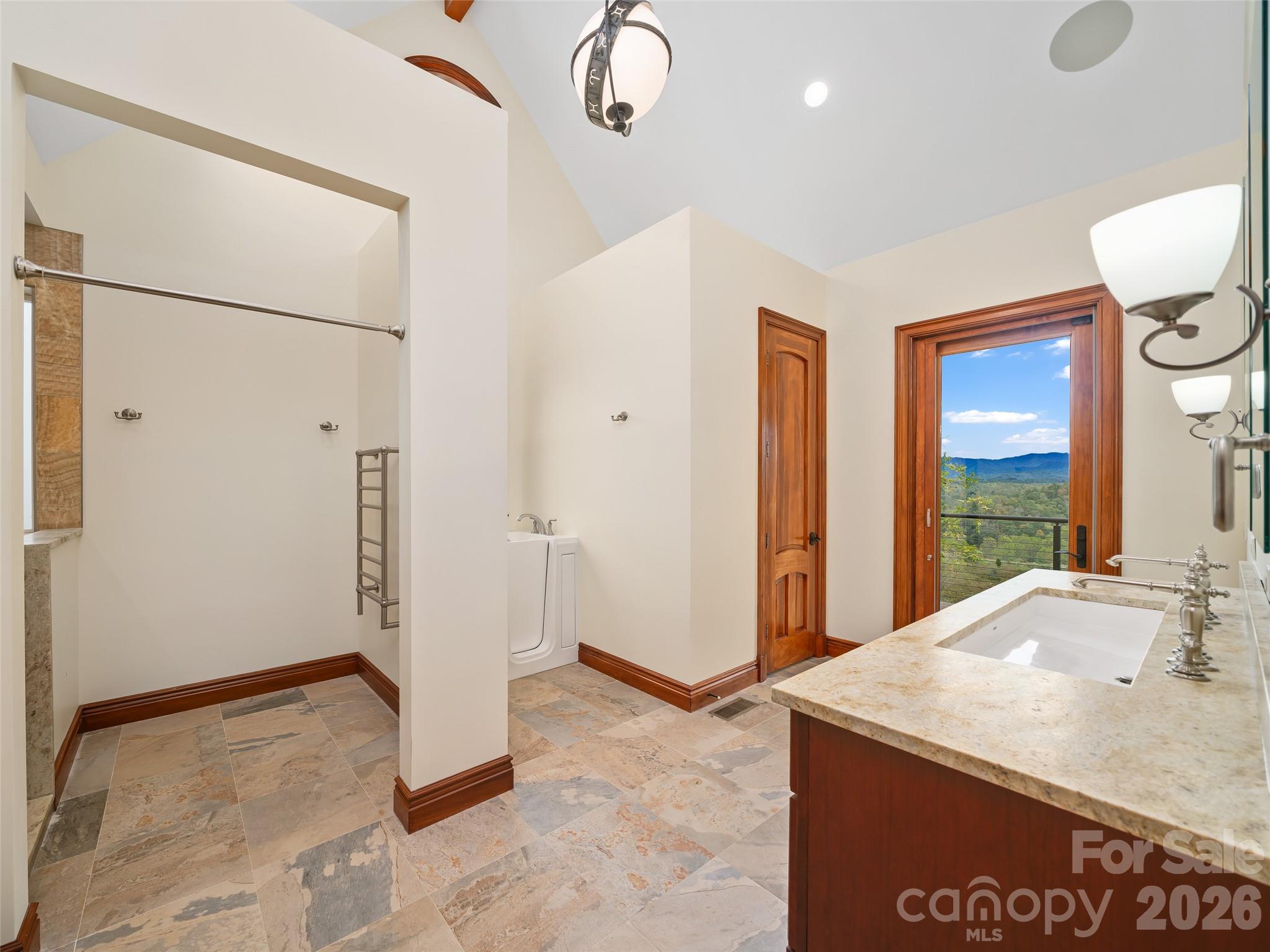 946 Ridge Road — Green Mountain