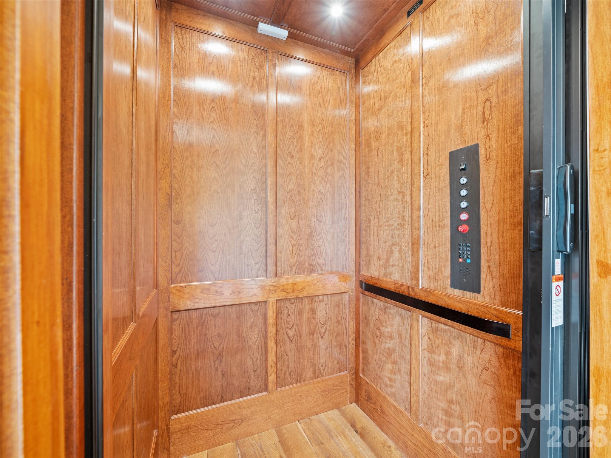 946 Ridge Road — Green Mountain