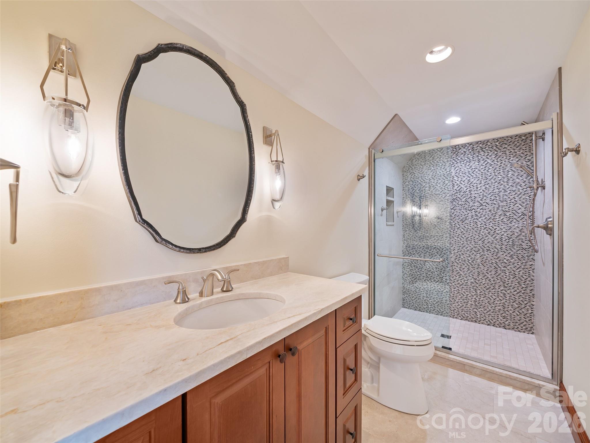 946 Ridge Road — Green Mountain