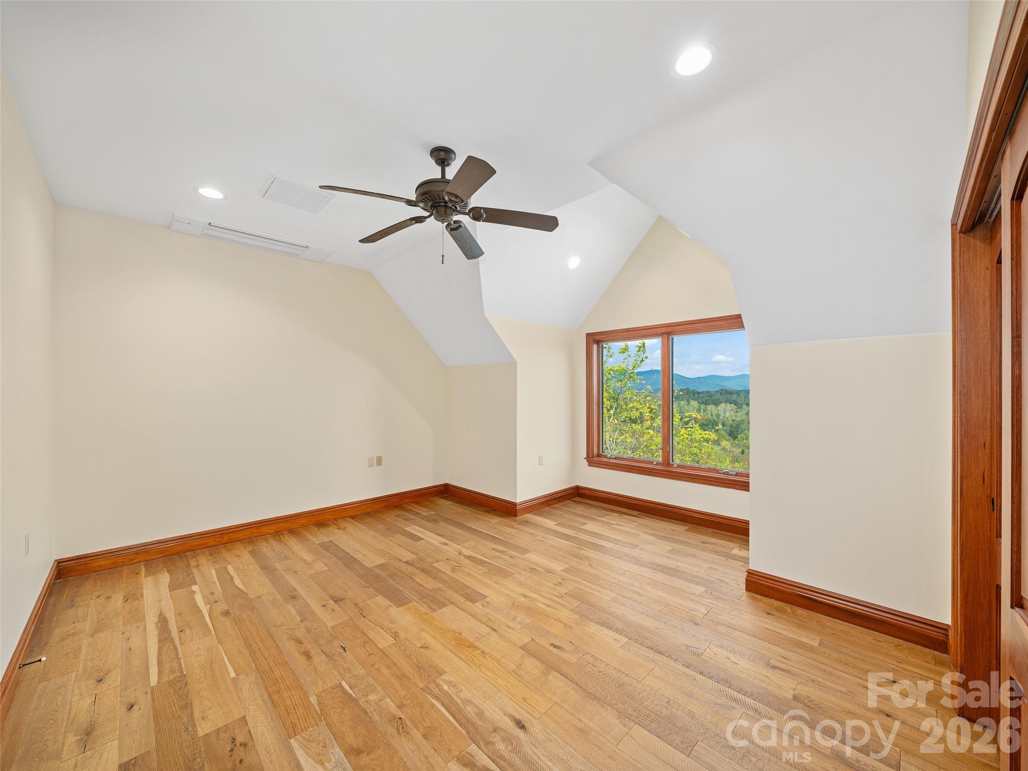 946 Ridge Road — Green Mountain