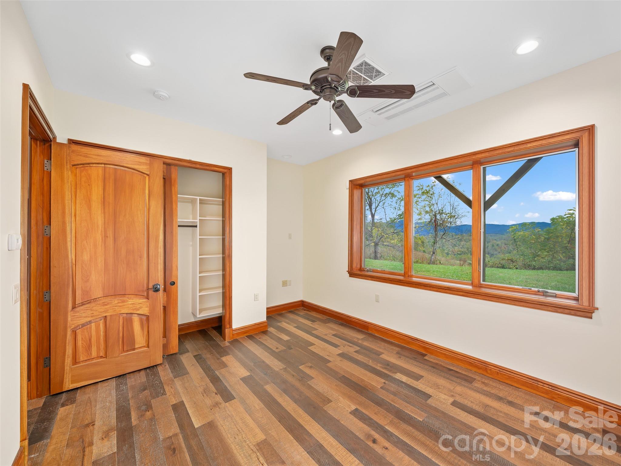 946 Ridge Road — Green Mountain