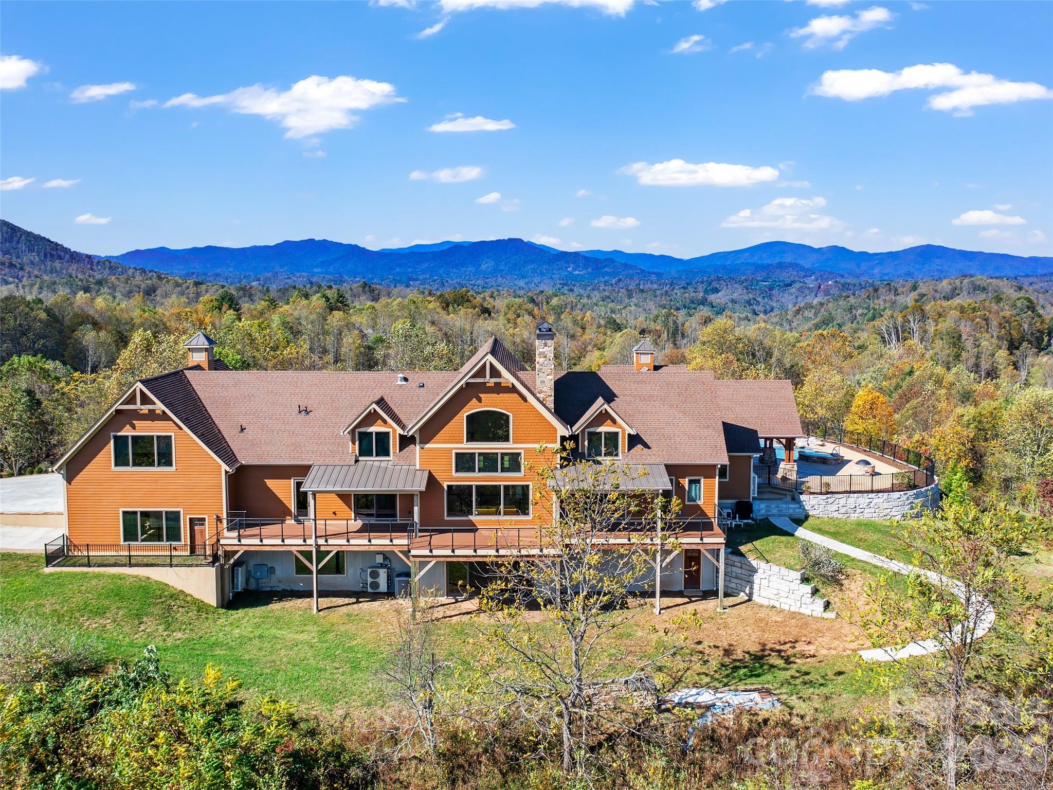 946 Ridge Road — Green Mountain