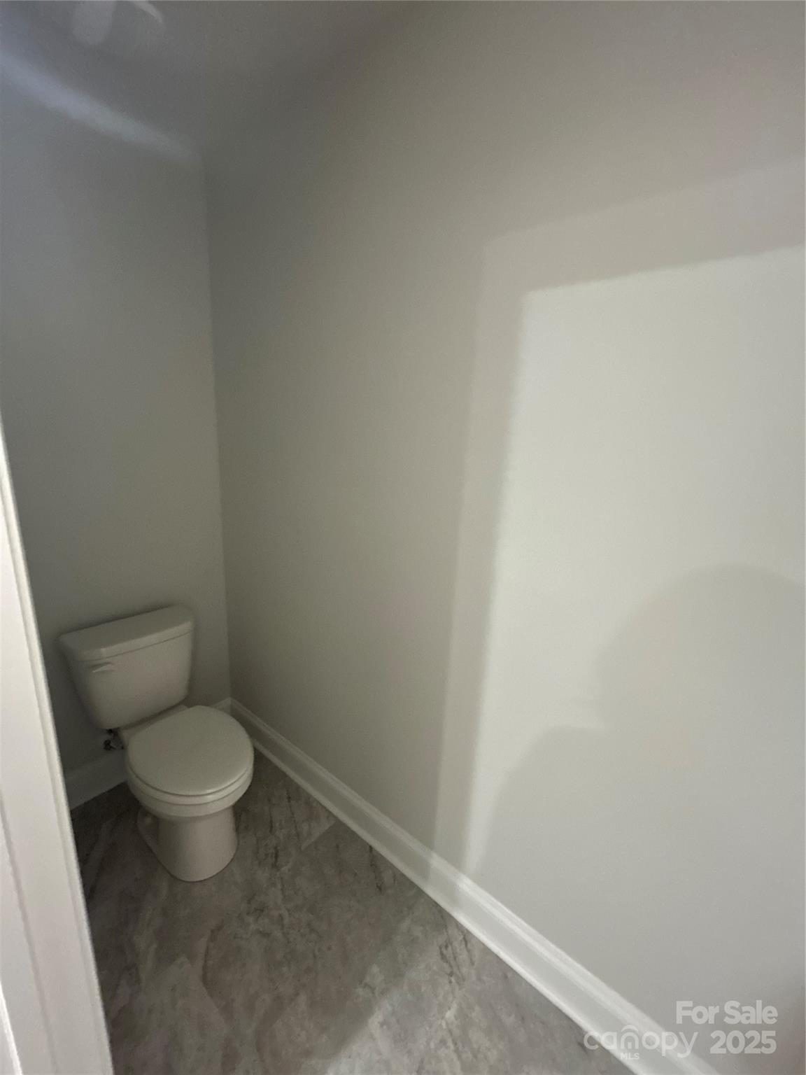 2915 Waterford Lane #33 B — Albemarle