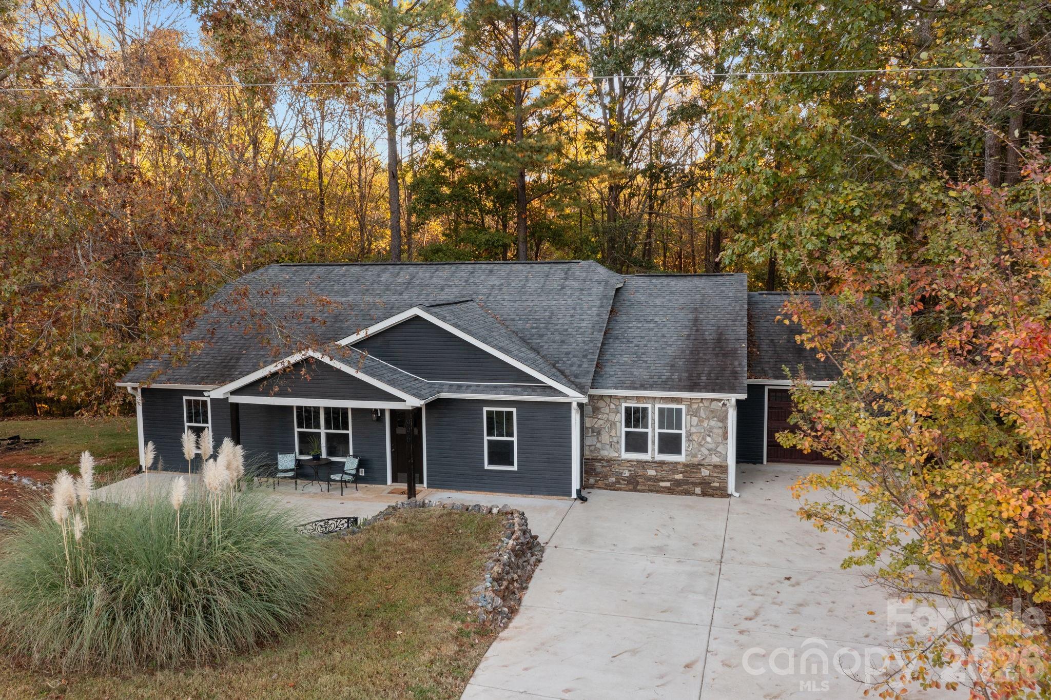 996 Cornelius Road — Mooresville