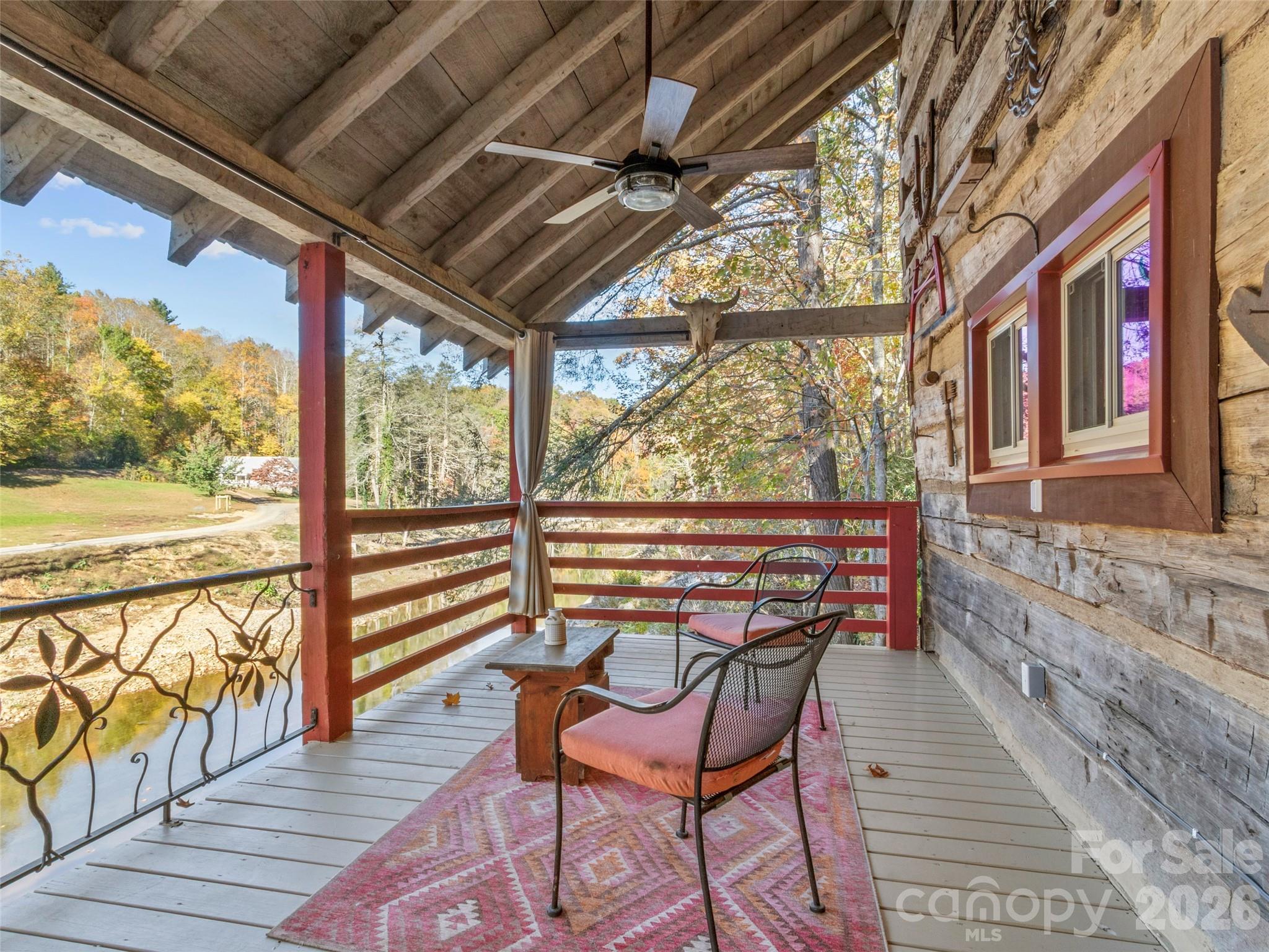 996 HALLS CHAPEL Road — Burnsville