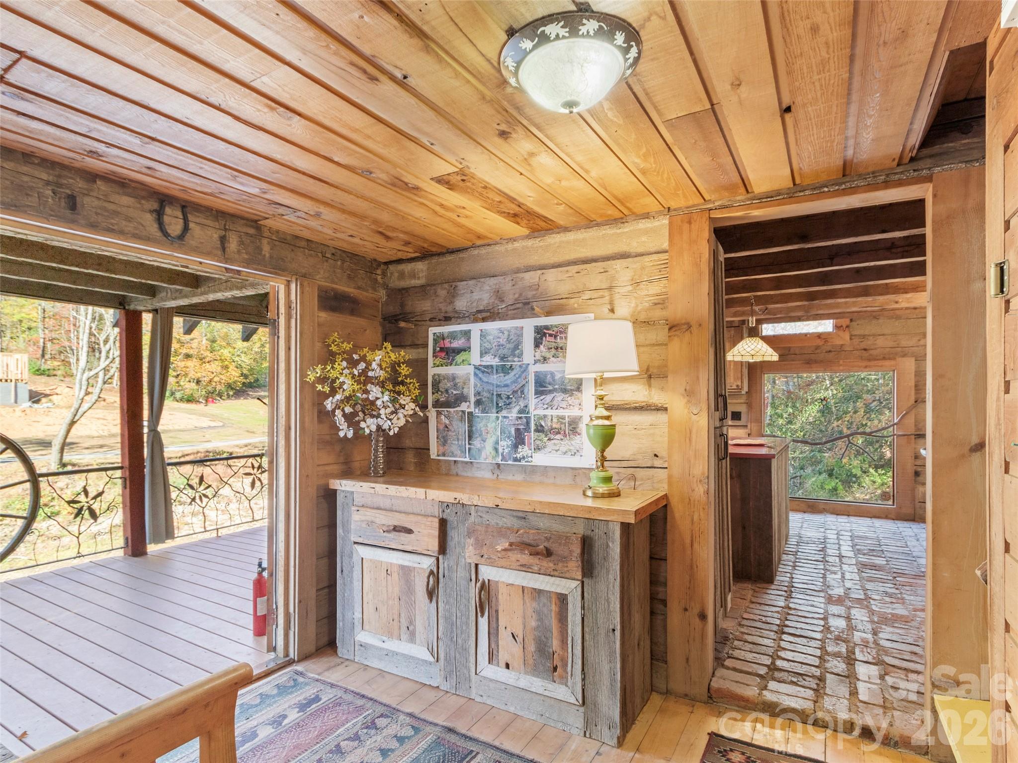 996 HALLS CHAPEL Road — Burnsville