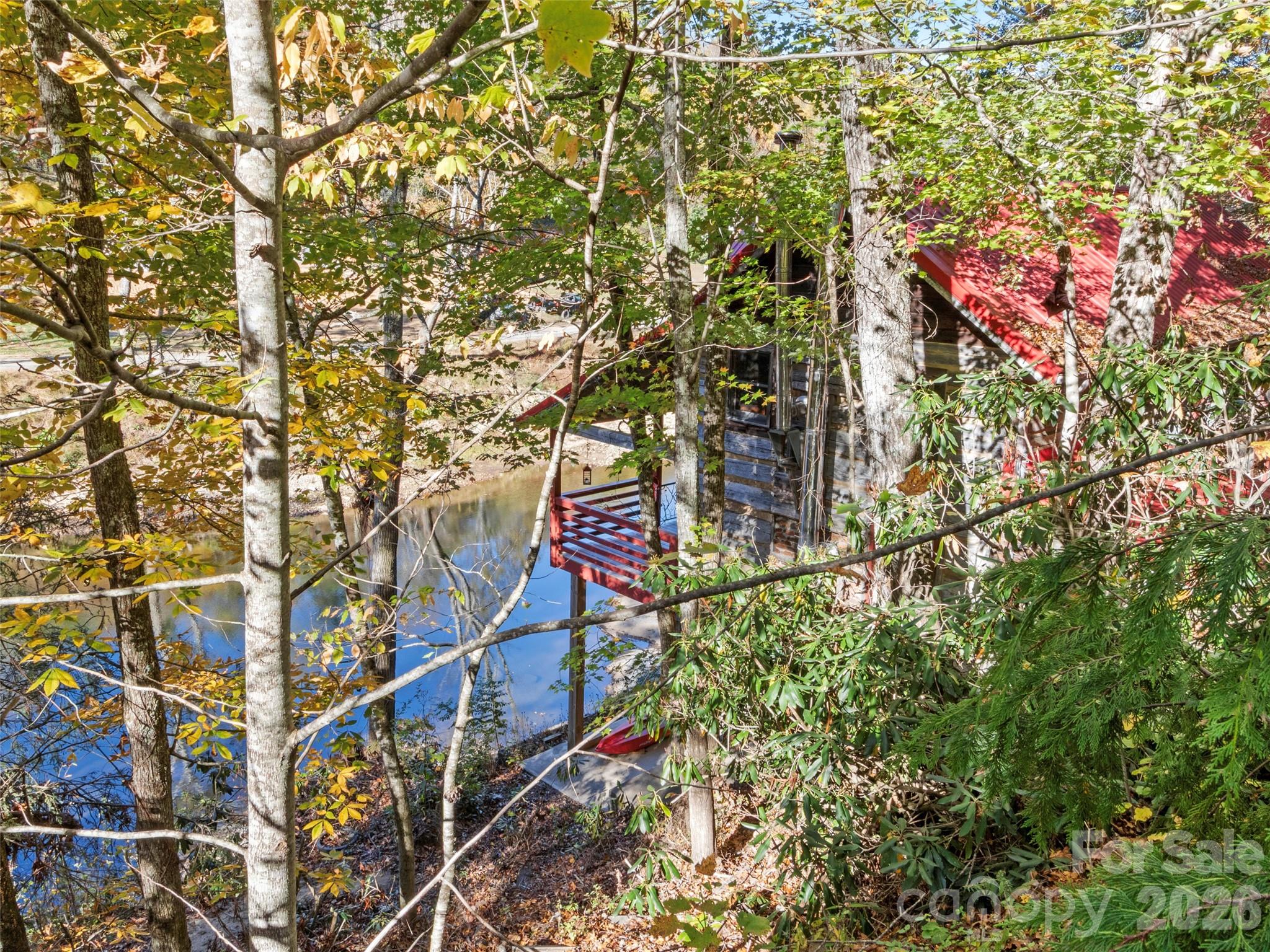 996 HALLS CHAPEL Road — Burnsville
