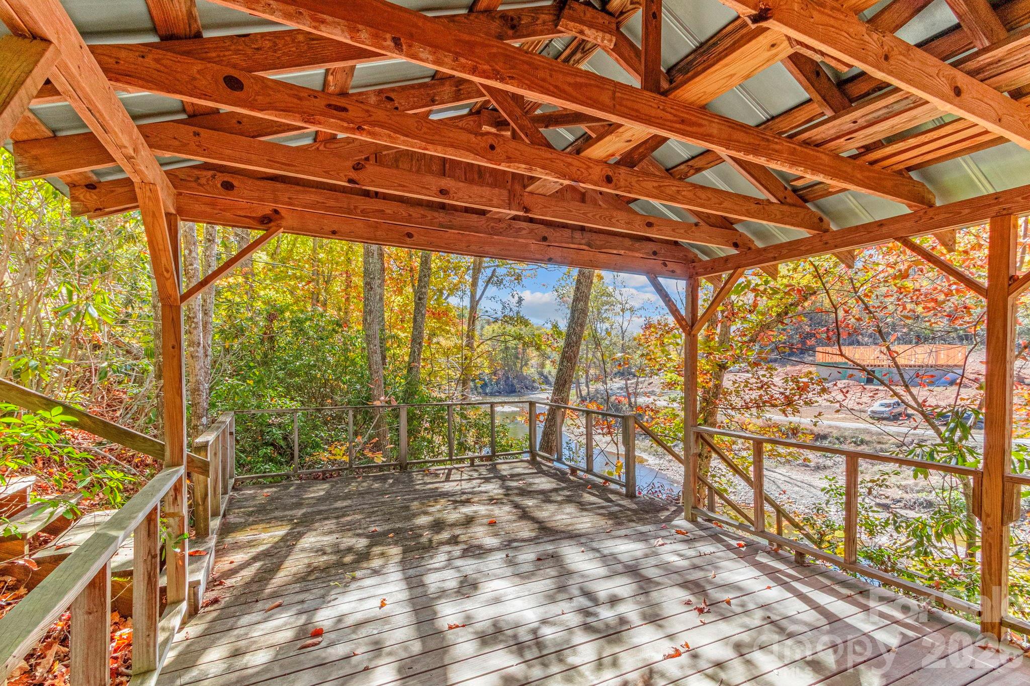 996 HALLS CHAPEL Road — Burnsville