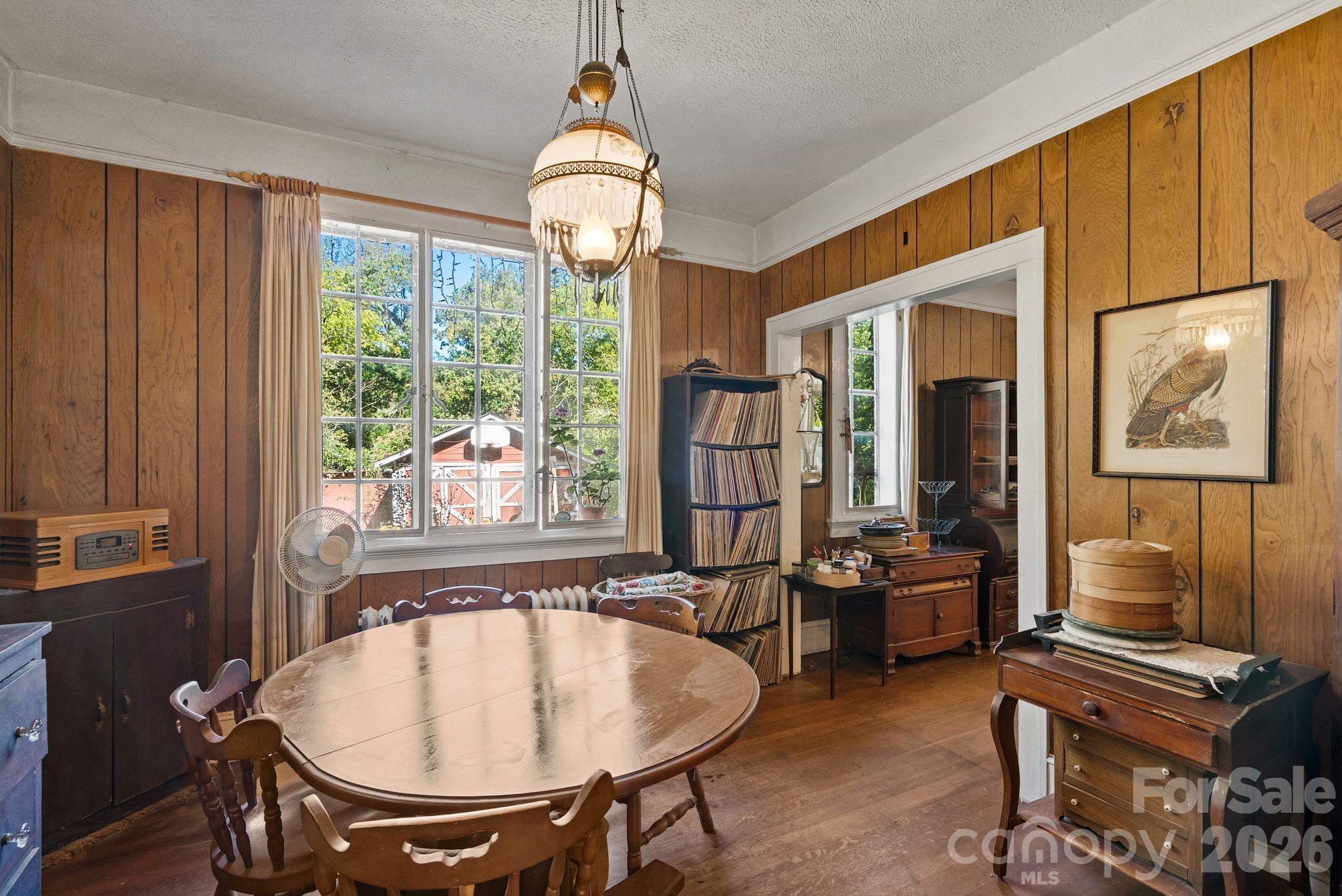 414 Beaucatcher Road — Asheville