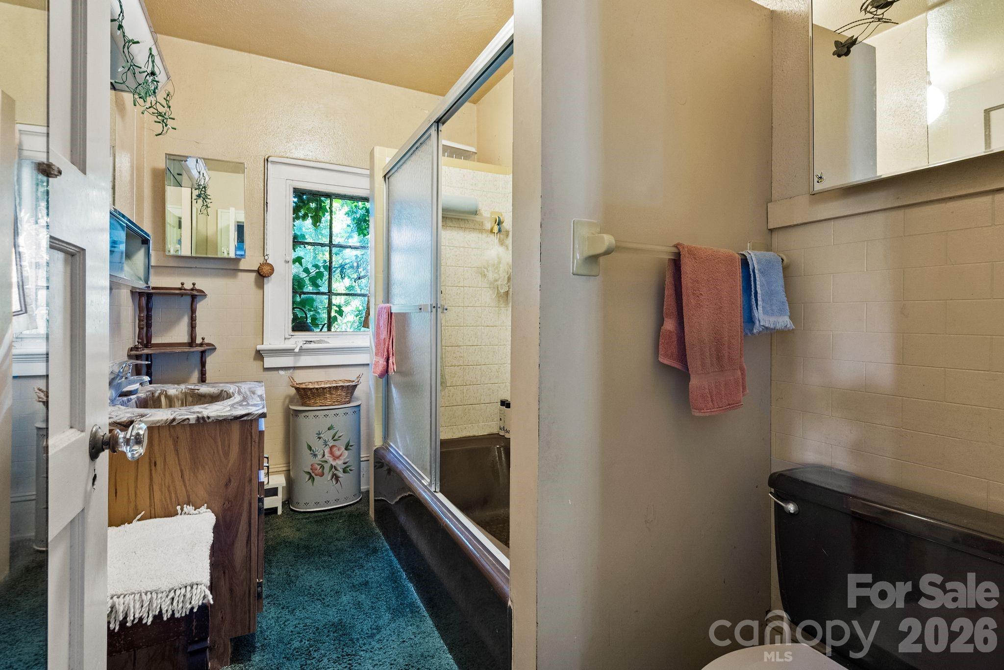 414 Beaucatcher Road — Asheville
