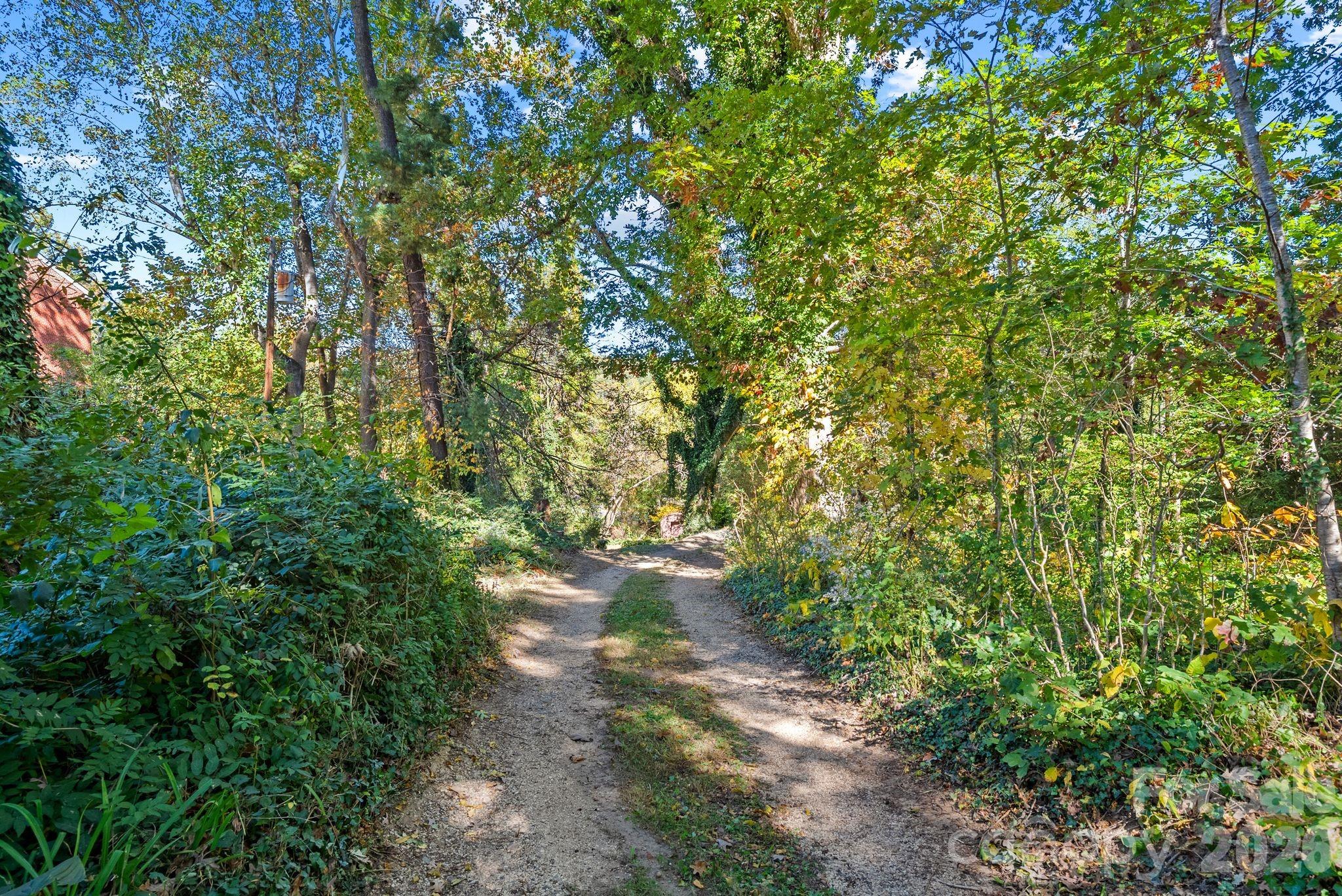 414 Beaucatcher Road — Asheville