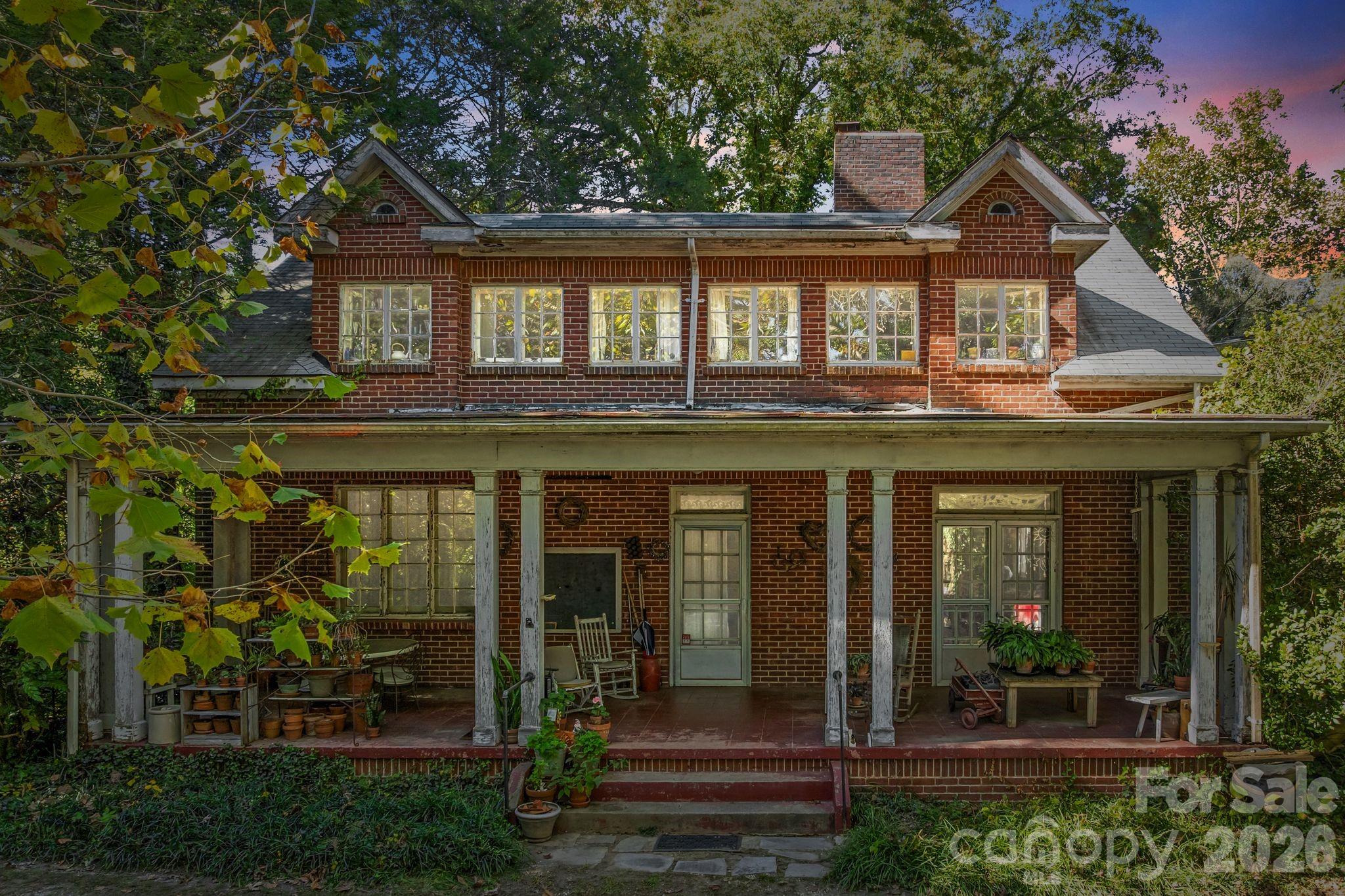 414 Beaucatcher Road — Asheville