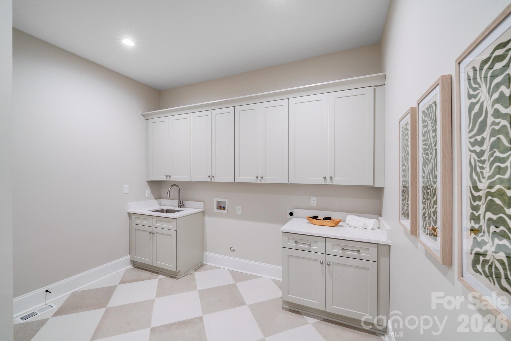 4354 Persimmon Road — Lancaster