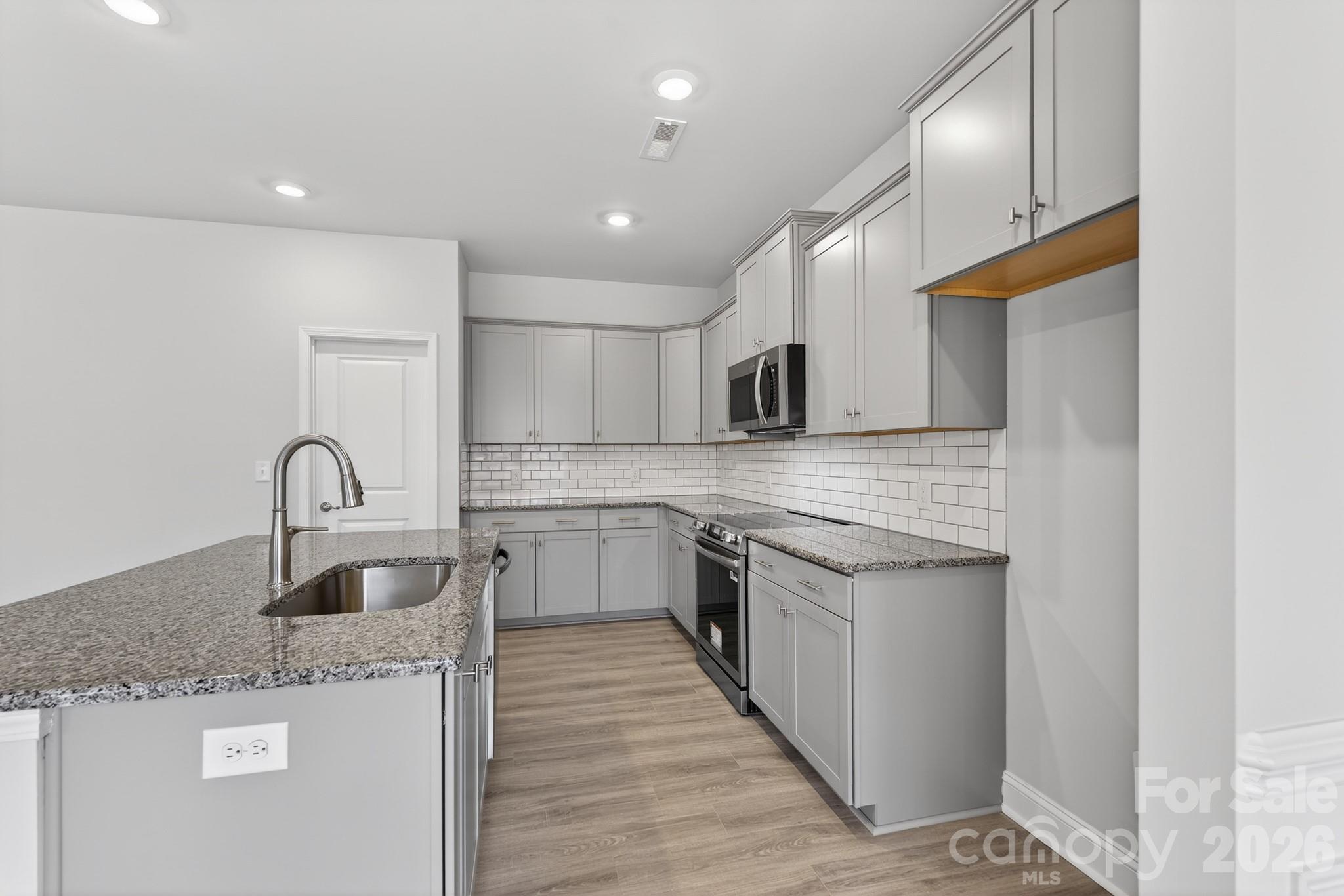 2911 Waterford Lane #35 B — Albemarle