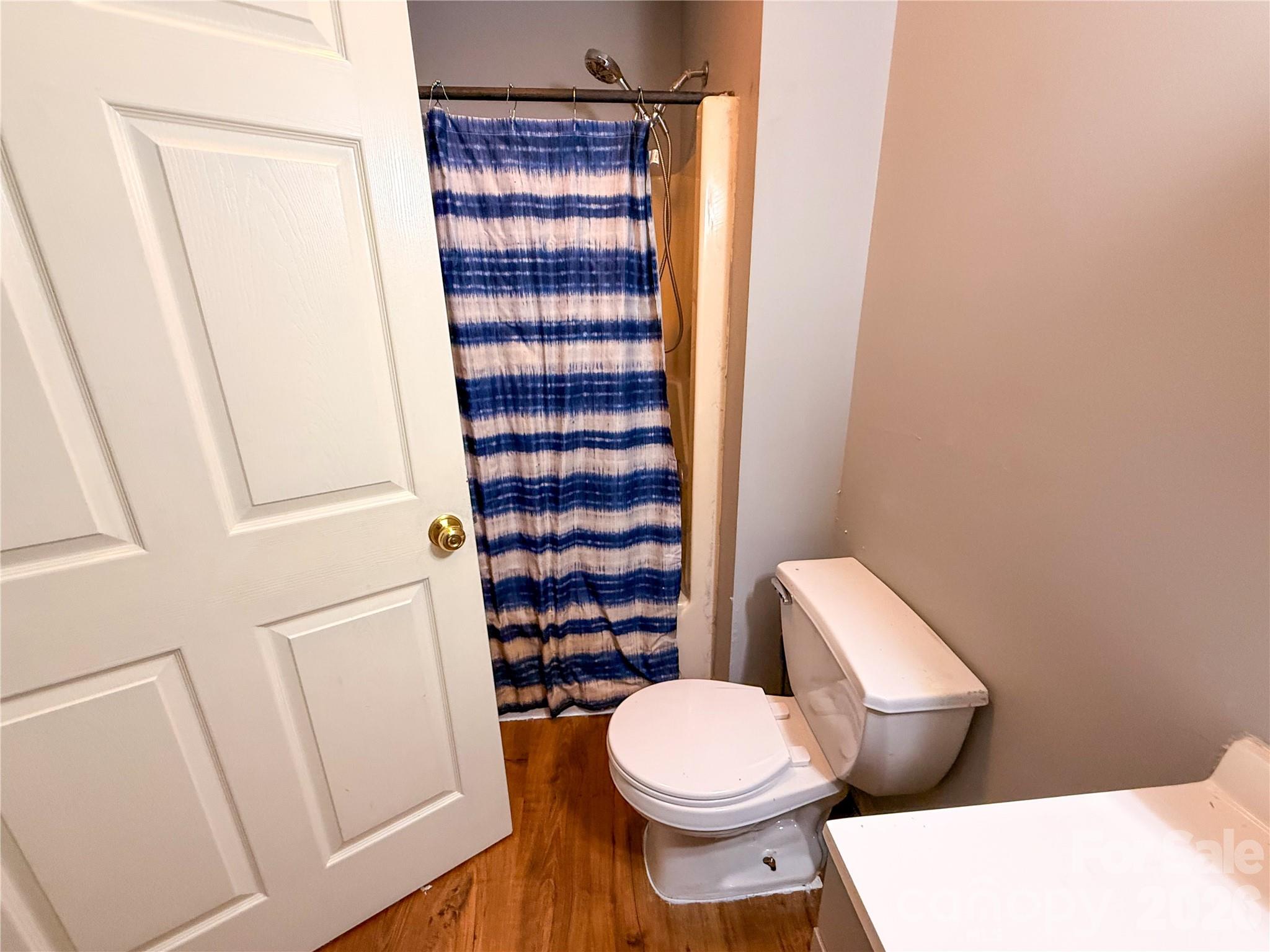45 Pleasant Court — Flat Rock