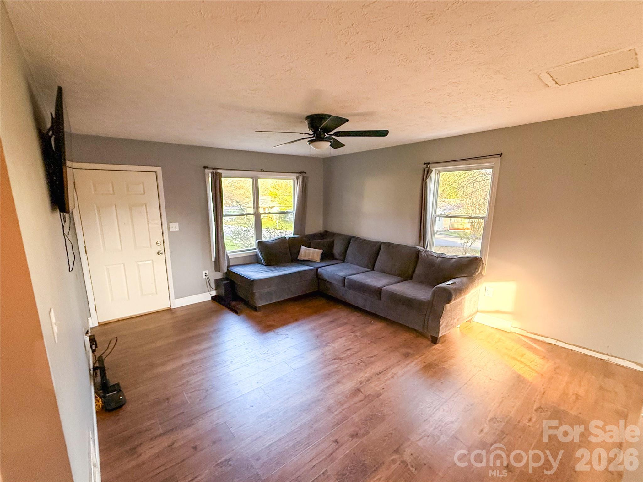 45 Pleasant Court — Flat Rock