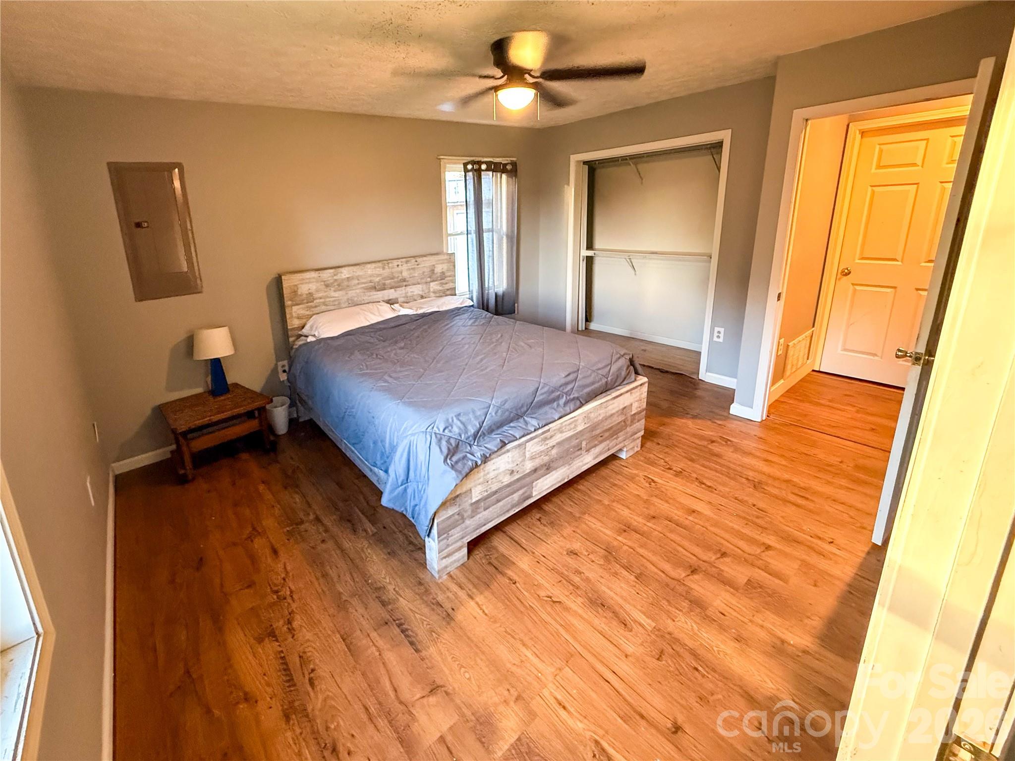 45 Pleasant Court — Flat Rock
