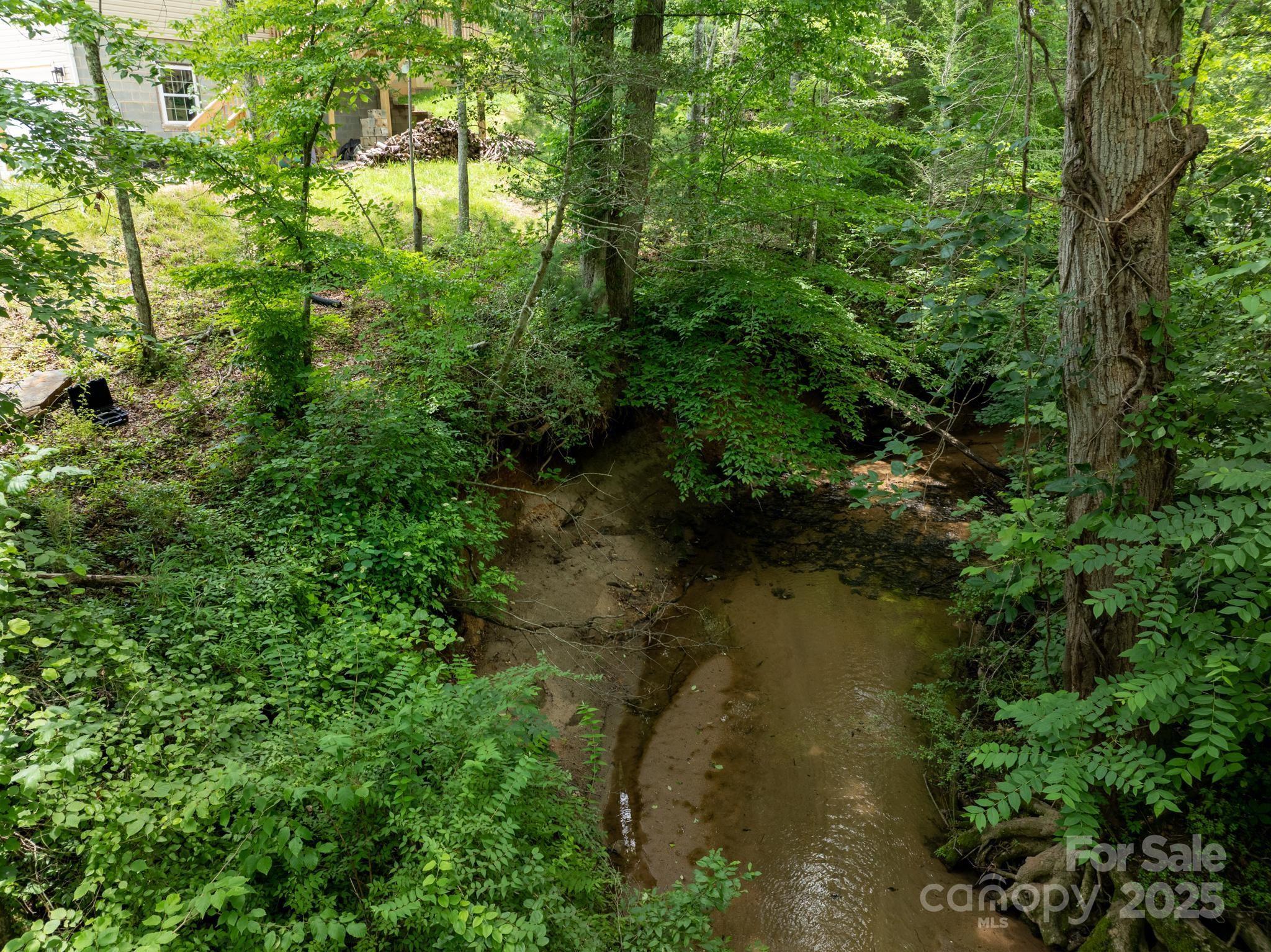 1036 Williamsburg Drive — Lenoir
