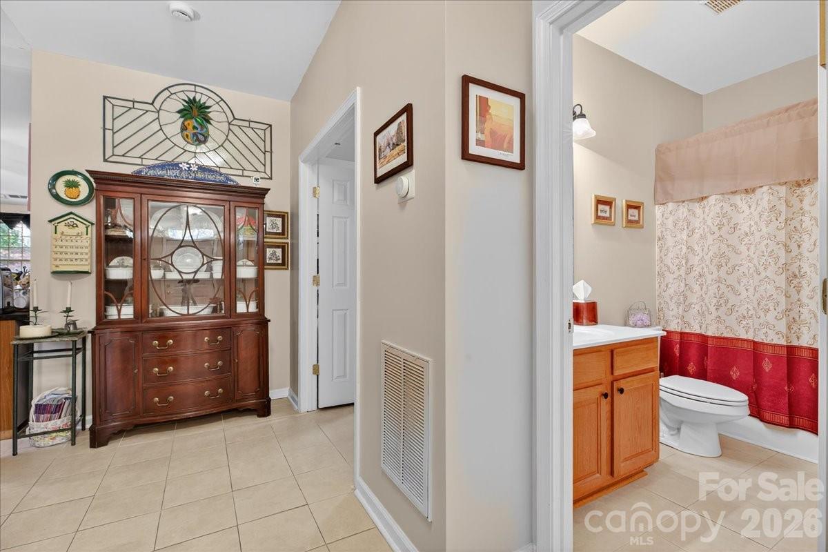 4412 Glenlea Commons Drive — Charlotte