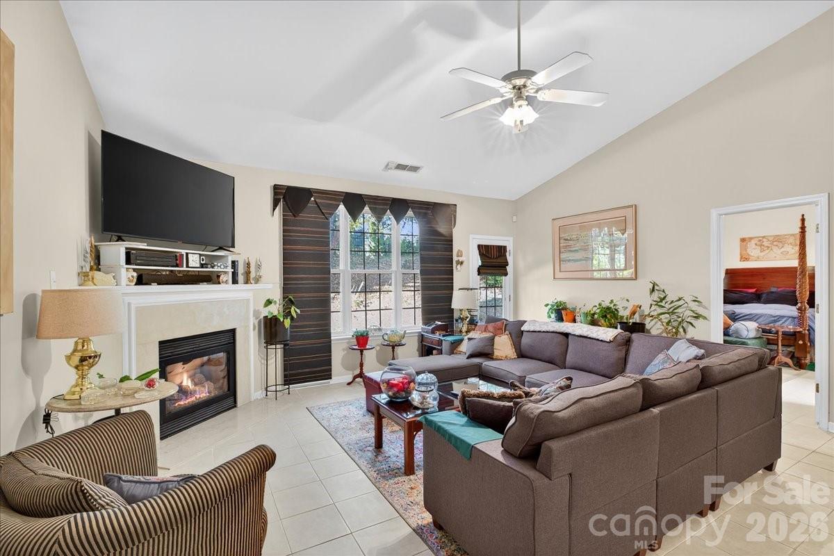 4412 Glenlea Commons Drive — Charlotte